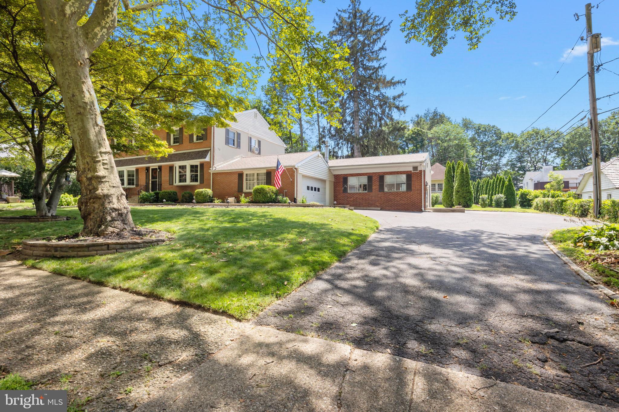 JENKINTOWN - Residential