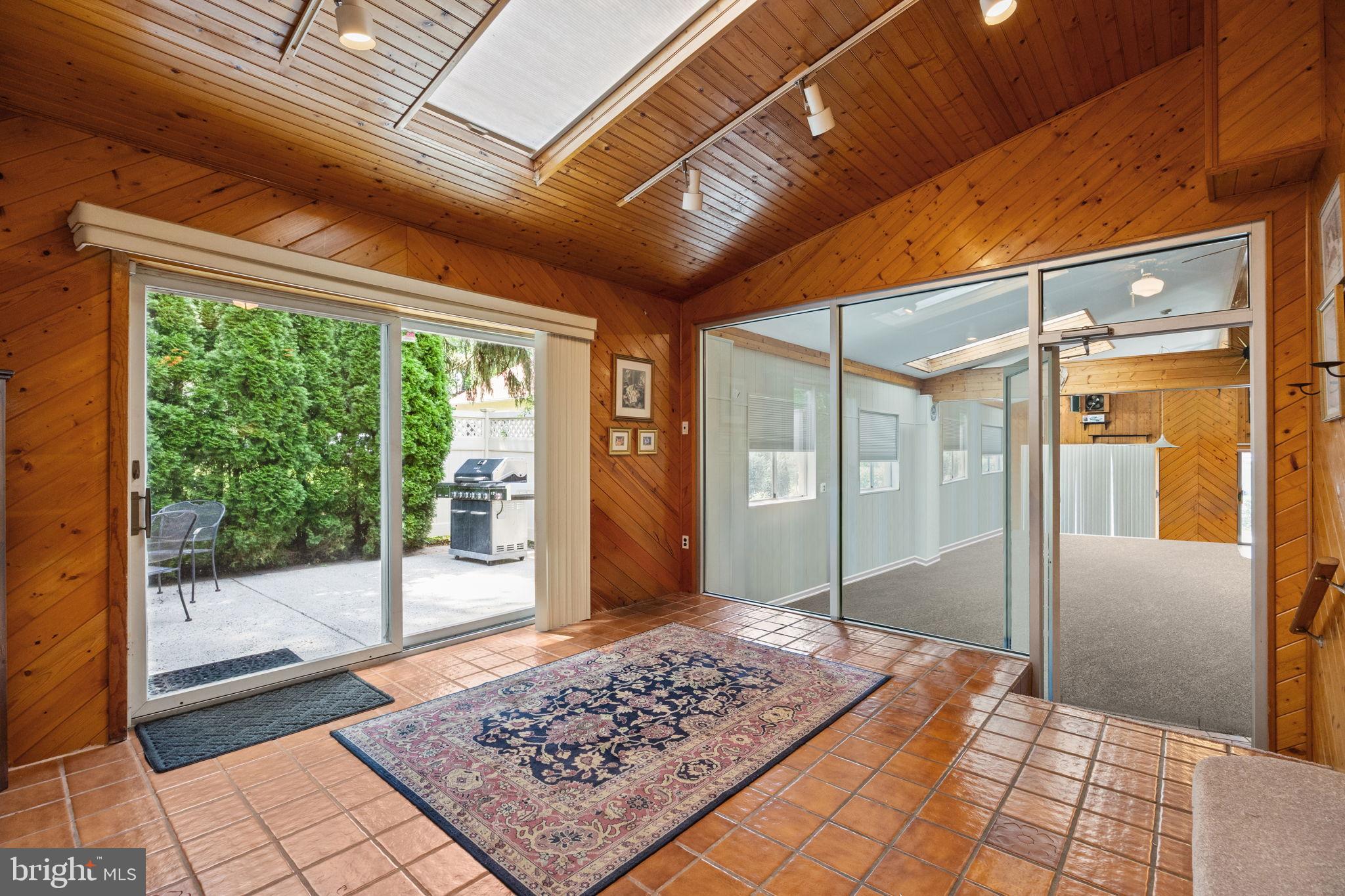 JENKINTOWN - Residential