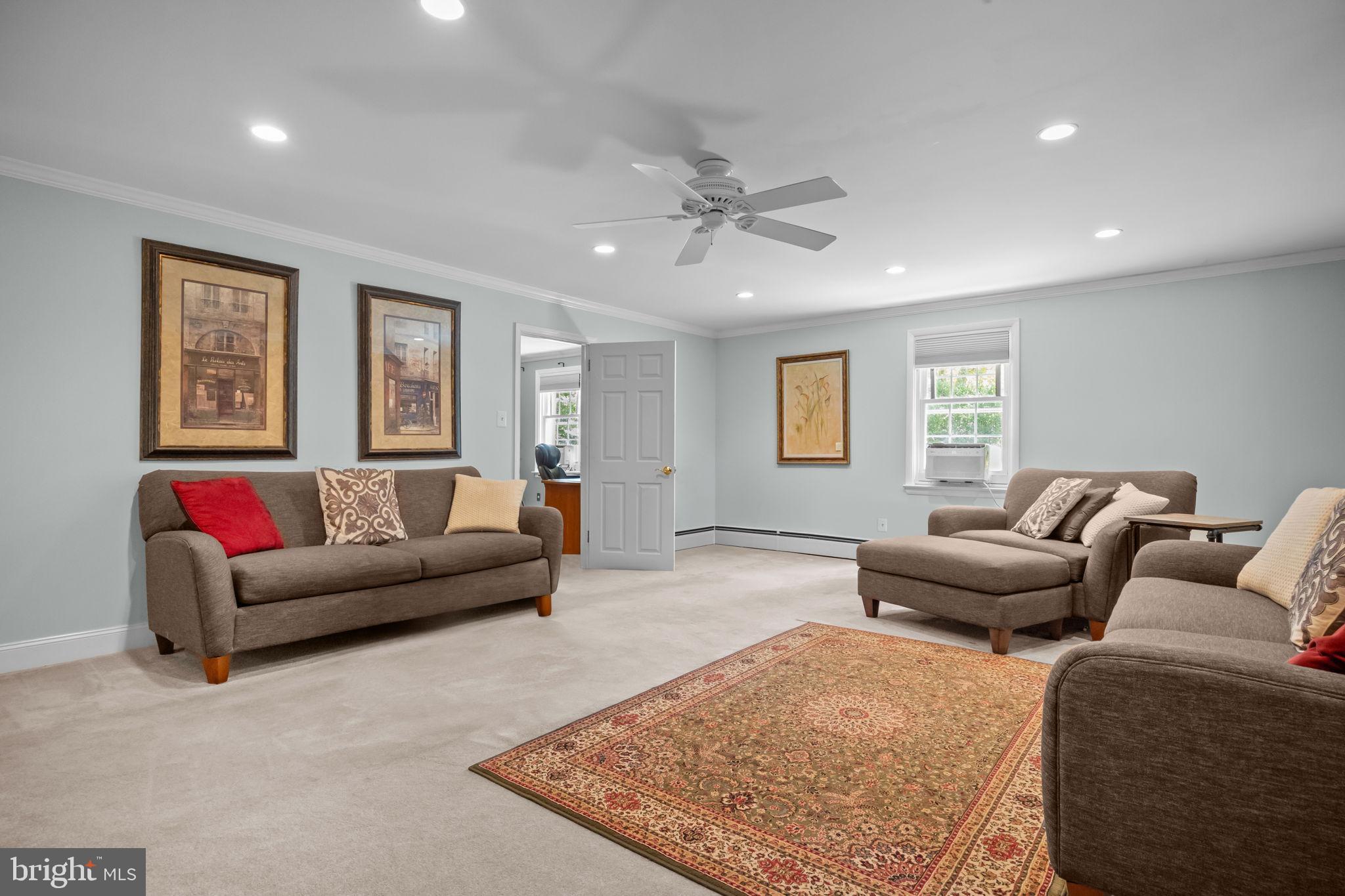 JENKINTOWN - Residential