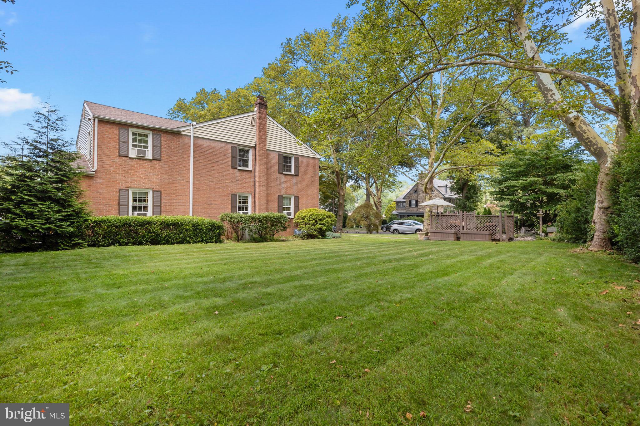 JENKINTOWN - Residential