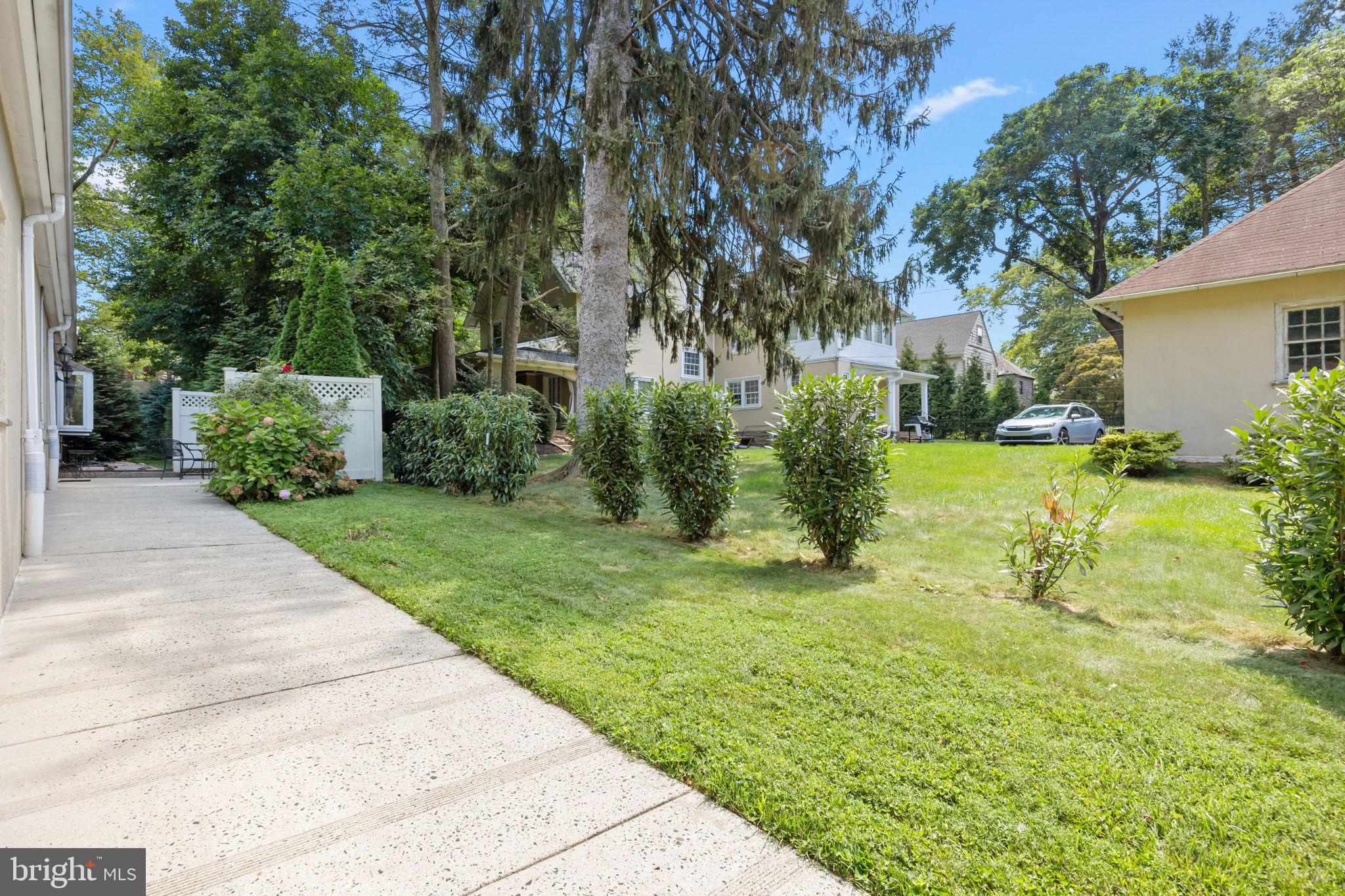 JENKINTOWN - Residential