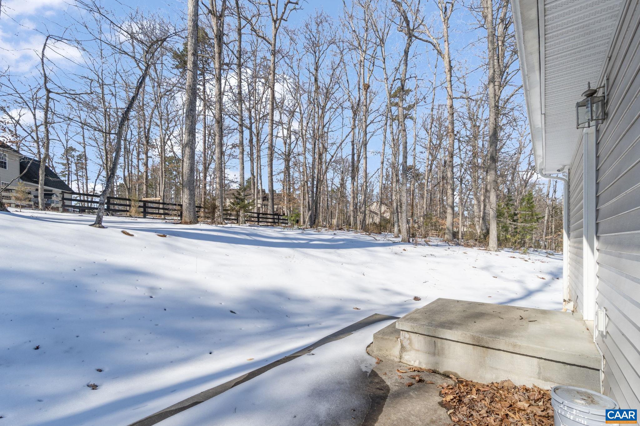 LAKE MONTICELLO - Residential Lease