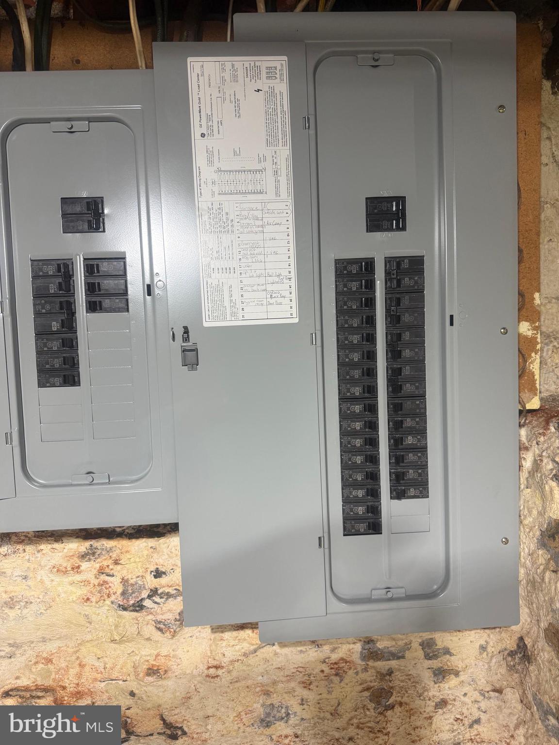 CHESTNUT HILL - Residential Income