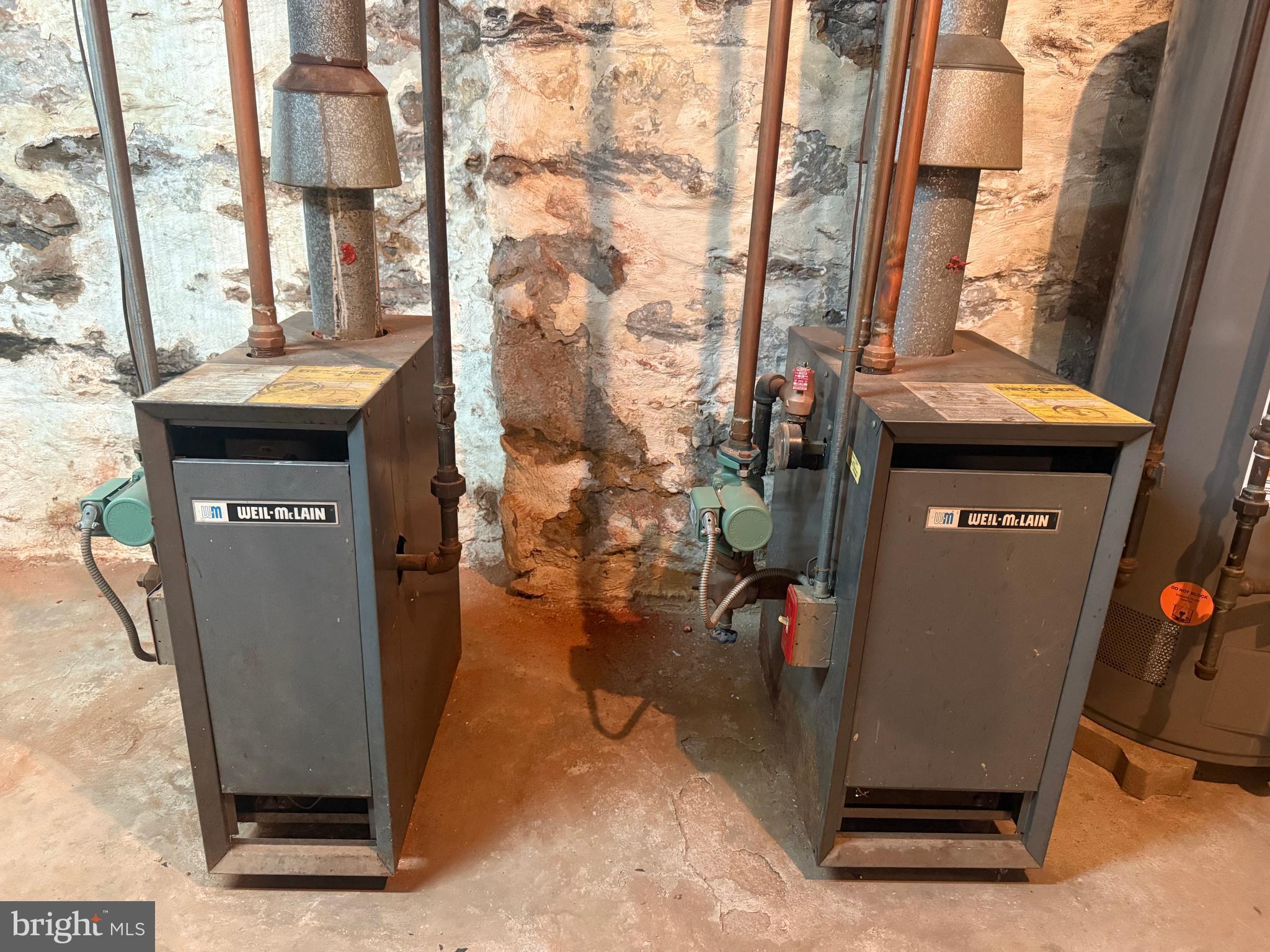 CHESTNUT HILL - Residential Income