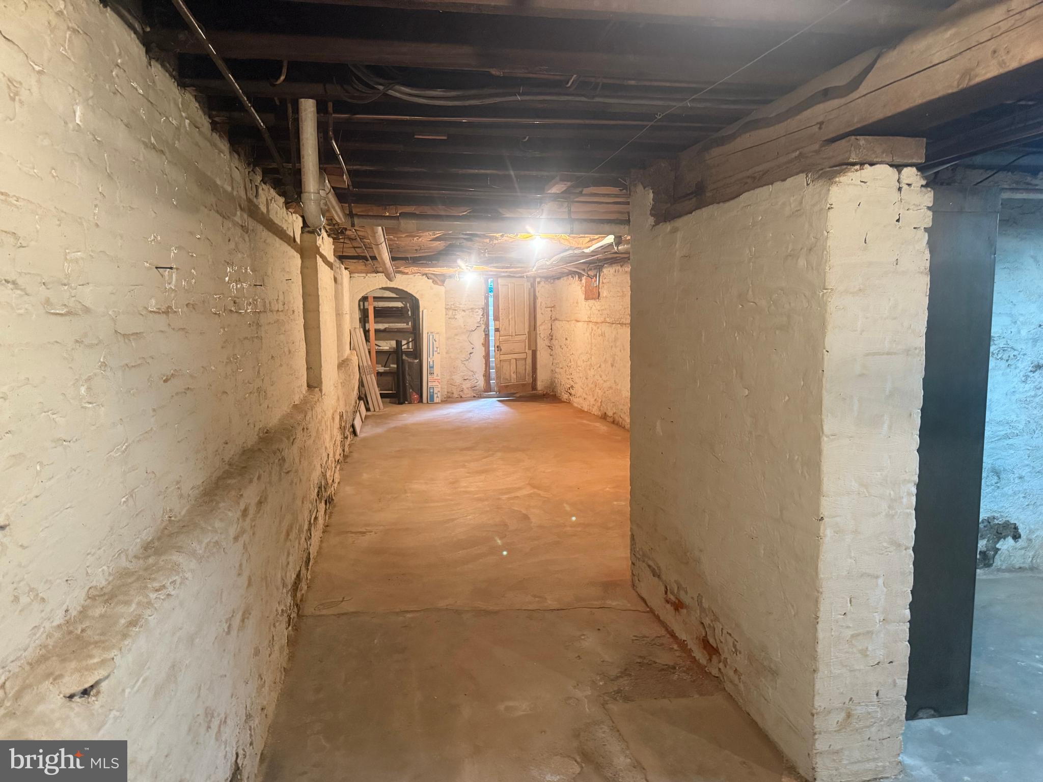 CHESTNUT HILL - Residential Income