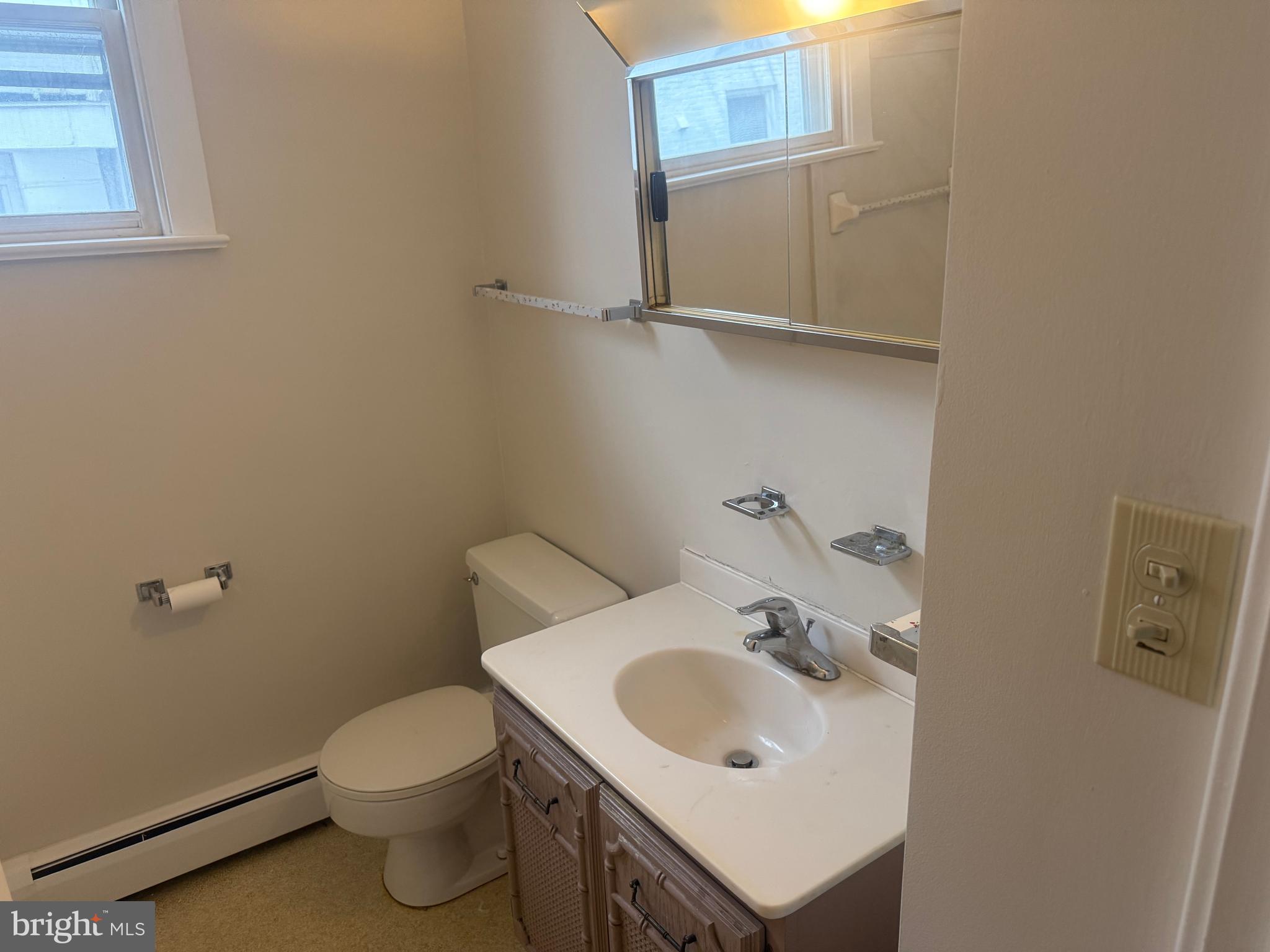 CHESTNUT HILL - Residential Income