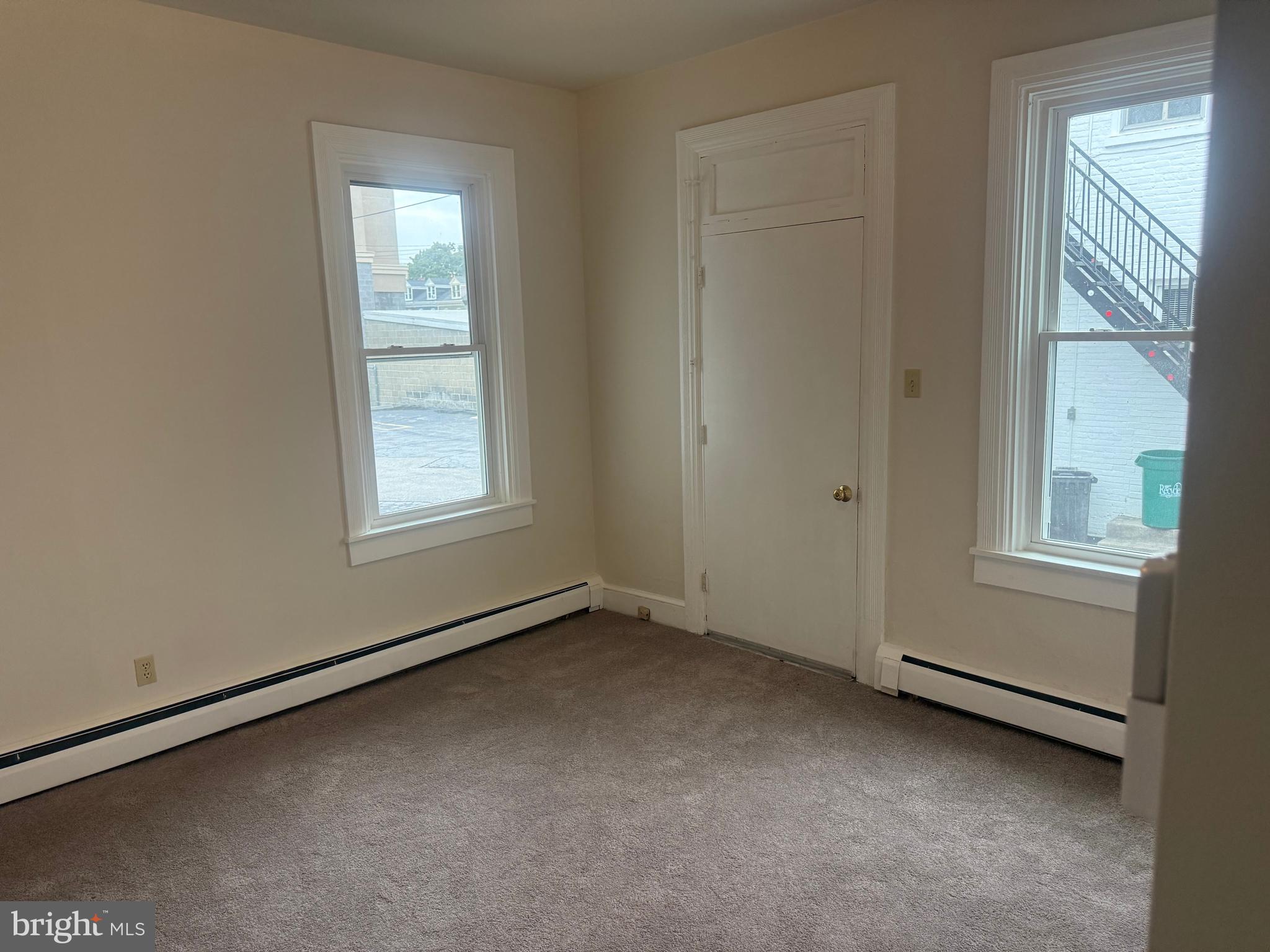 CHESTNUT HILL - Residential Income