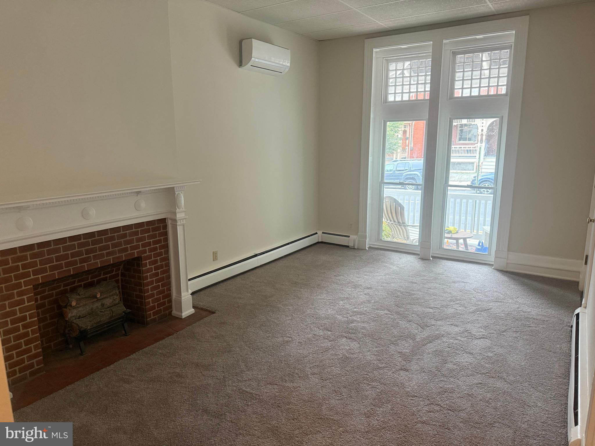 CHESTNUT HILL - Residential Income