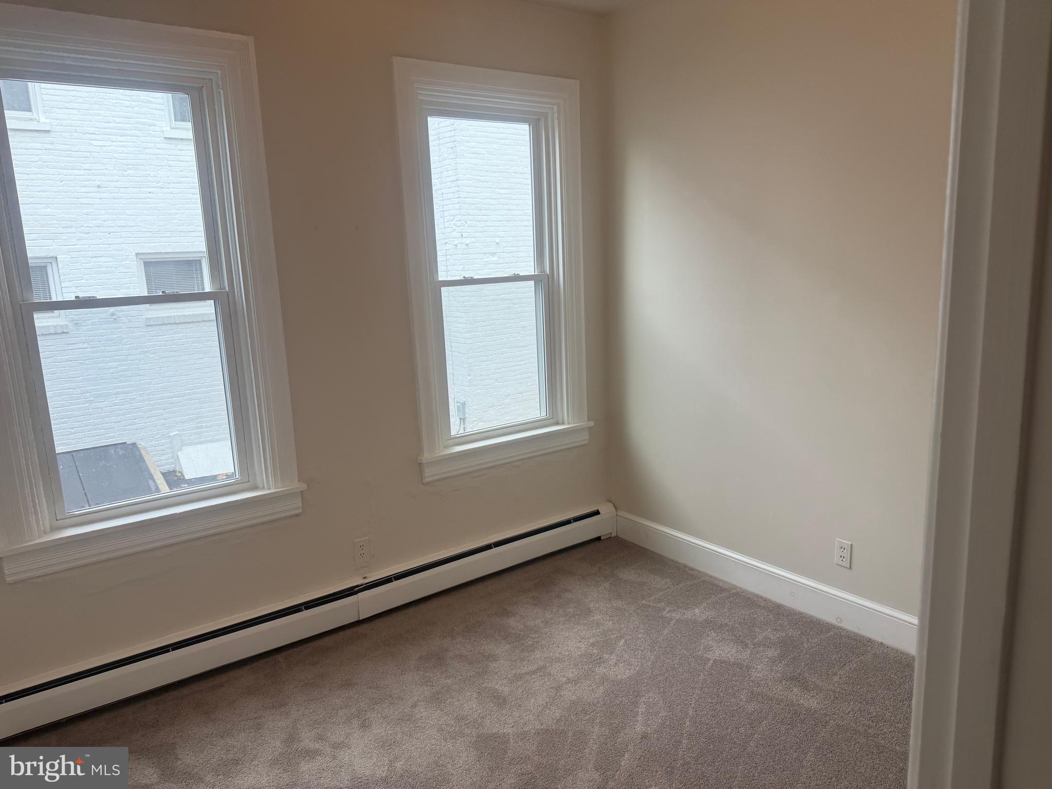 CHESTNUT HILL - Residential Income