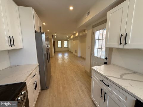 Townhouse For Sale - 3905 Cranston Avenue<br/> Baltimore City County, BALTIMORE, MD 21229