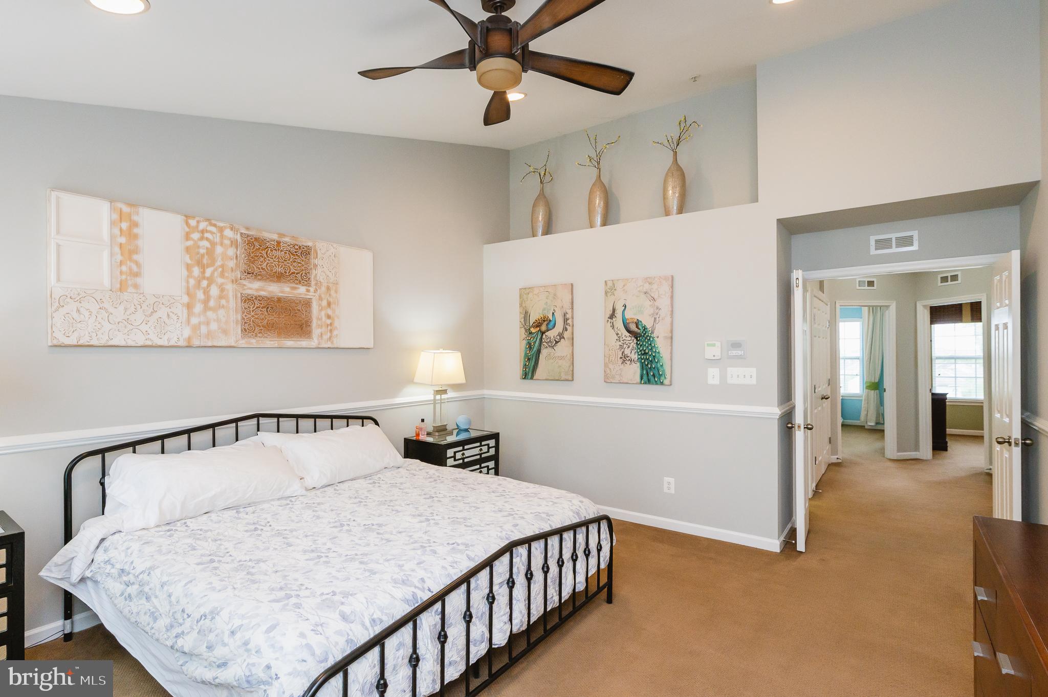 HOLLY WOODS - Residential