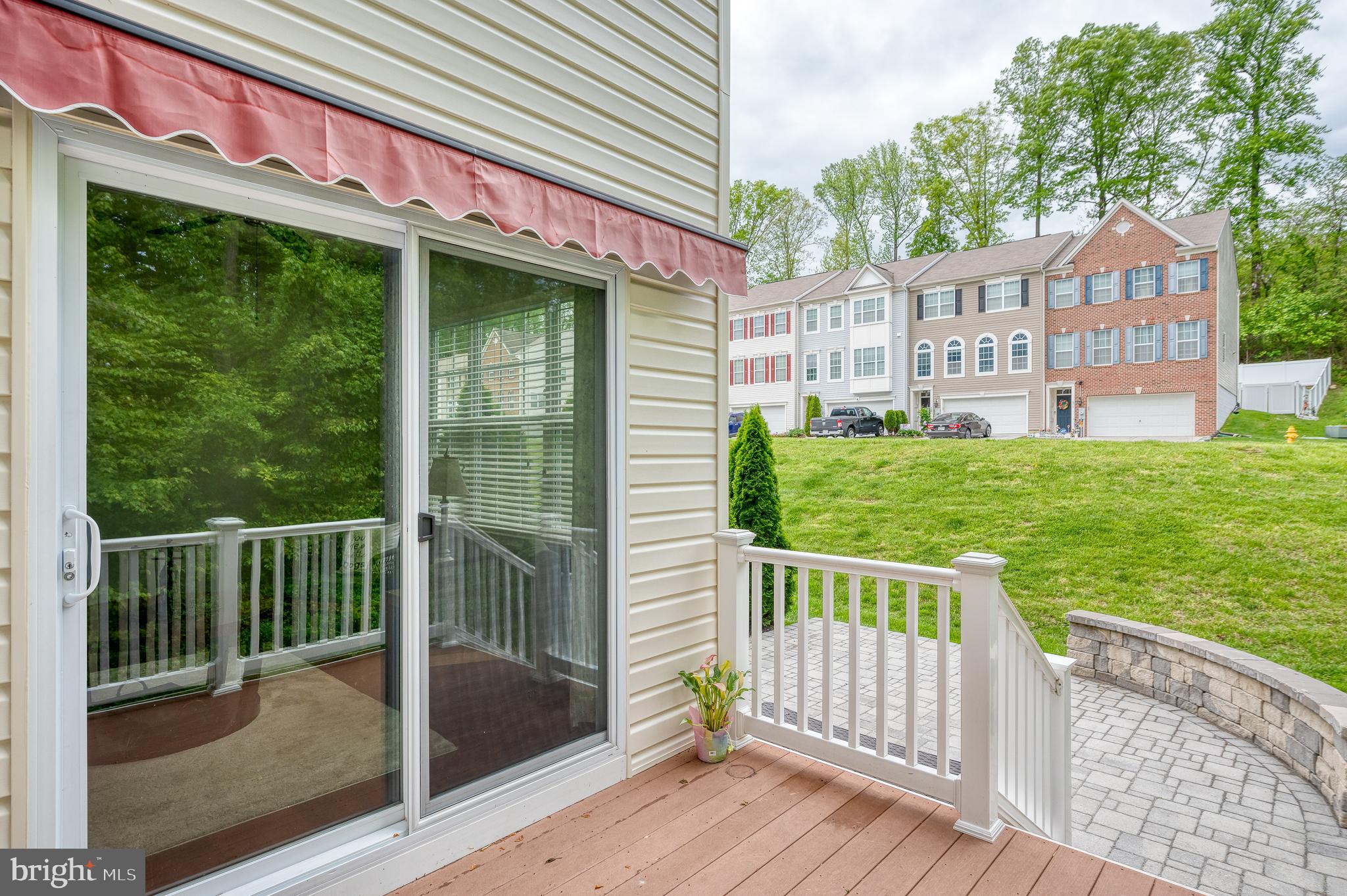 HOLLY WOODS - Residential