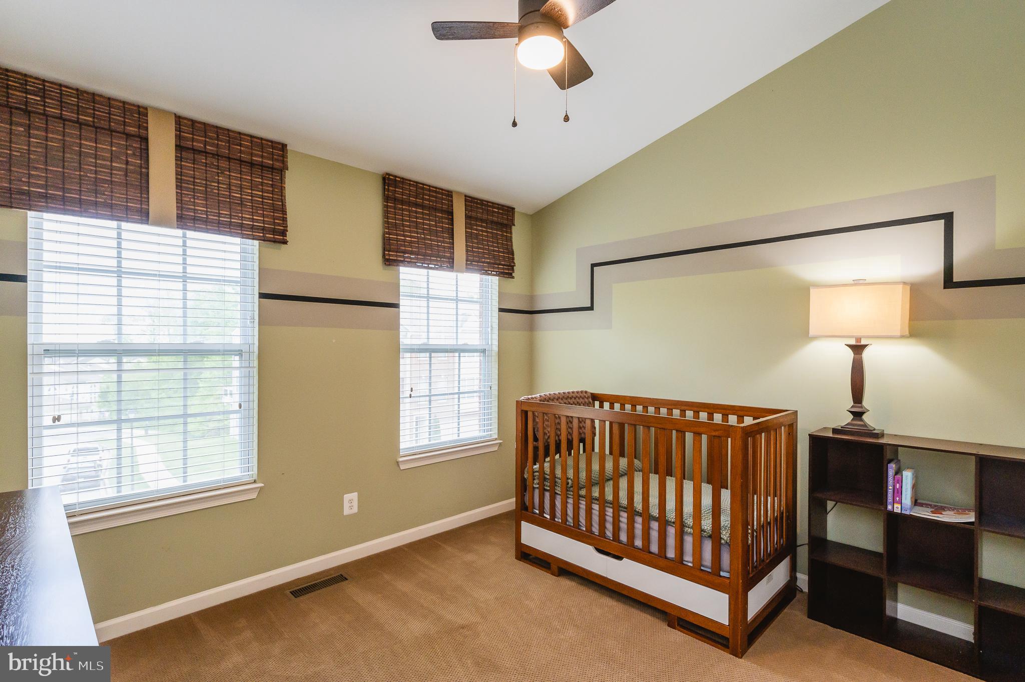 HOLLY WOODS - Residential