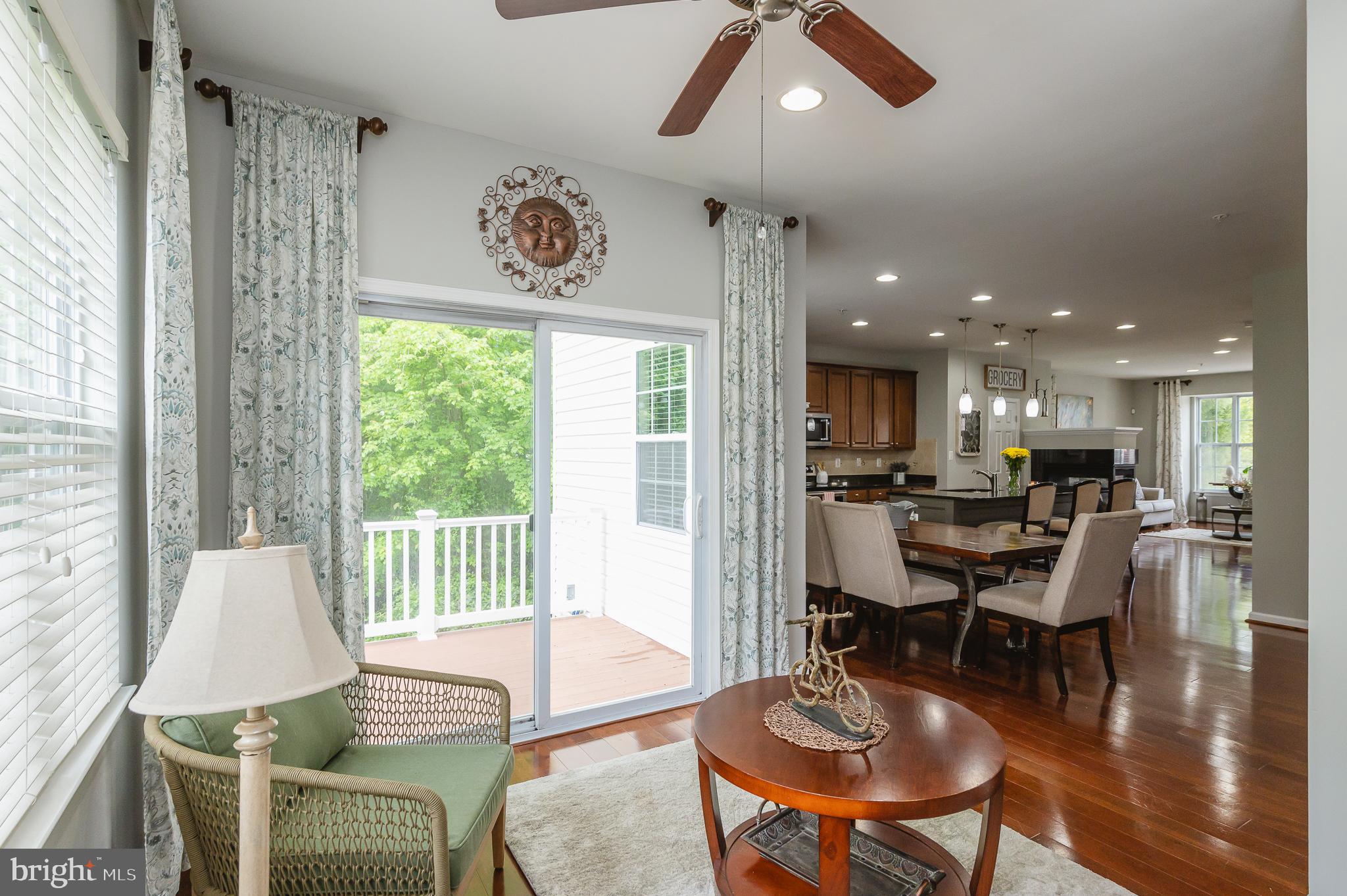 HOLLY WOODS - Residential