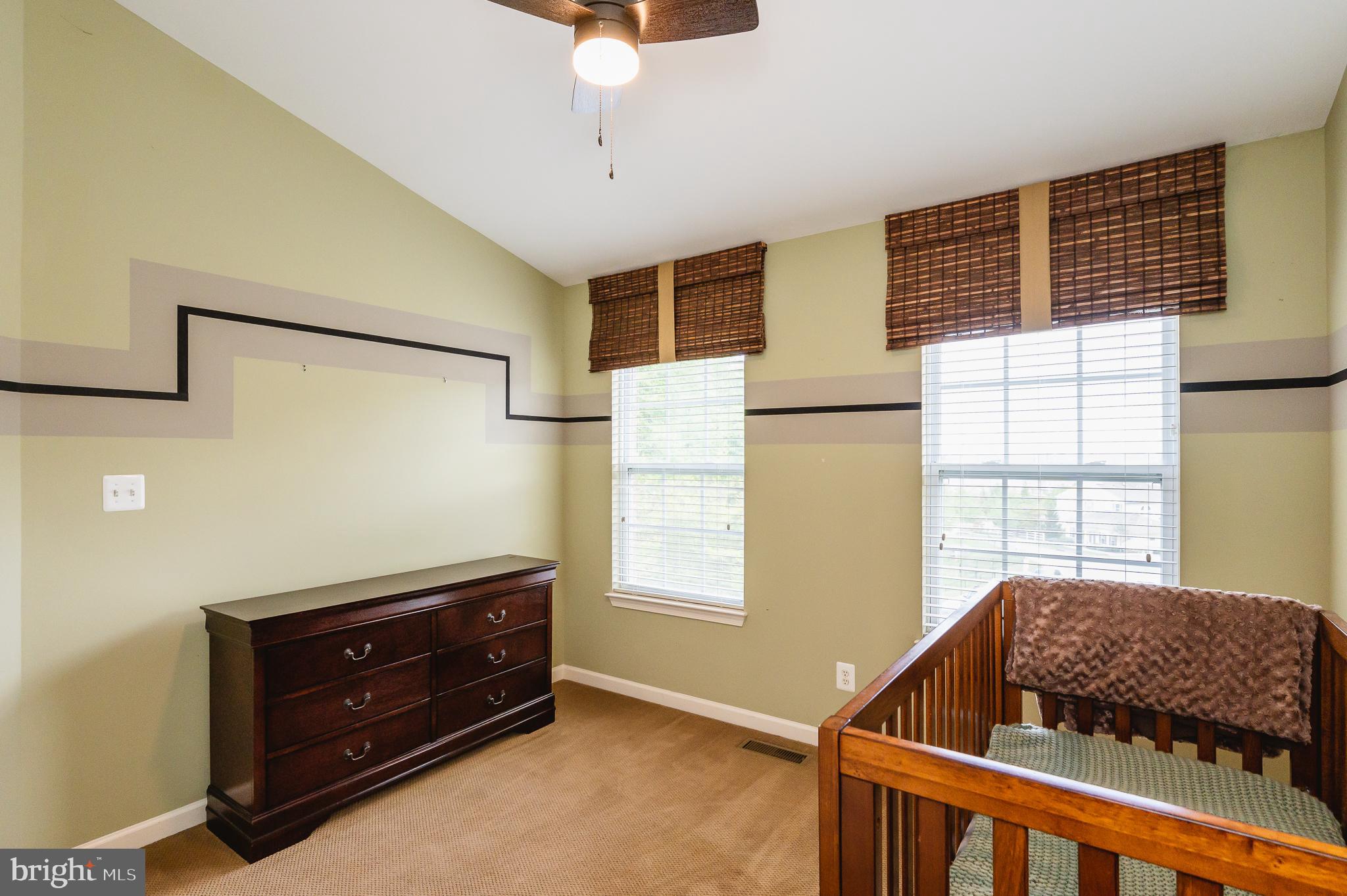 HOLLY WOODS - Residential