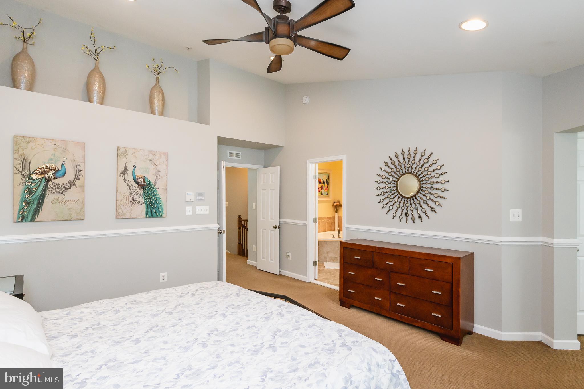 HOLLY WOODS - Residential