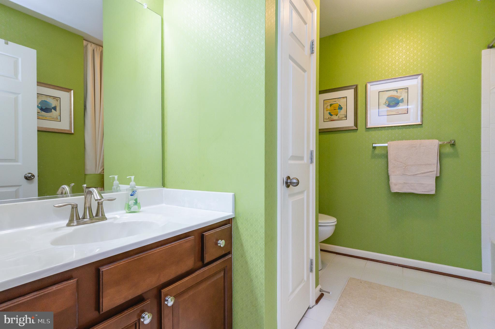 HOLLY WOODS - Residential