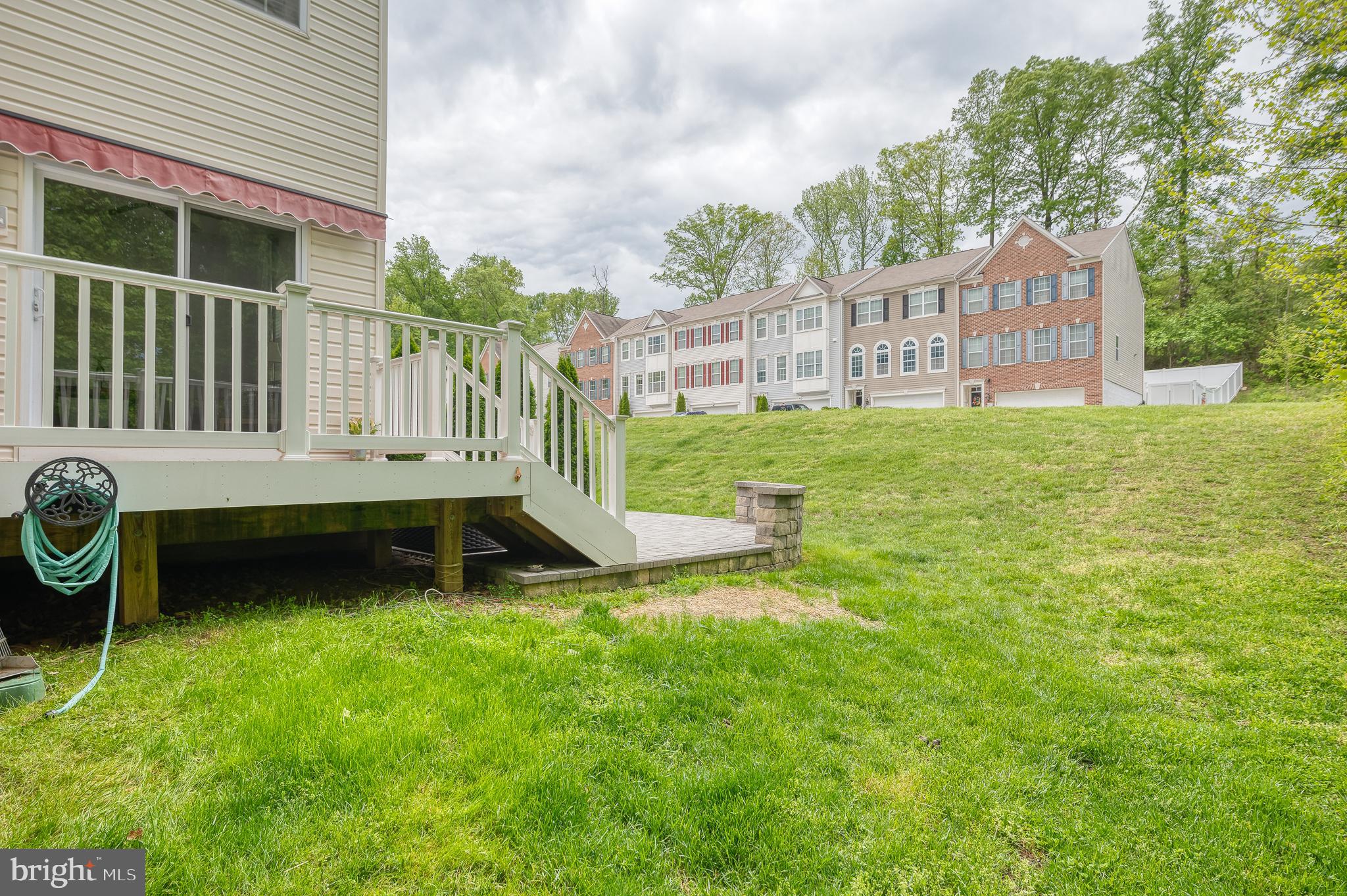 HOLLY WOODS - Residential