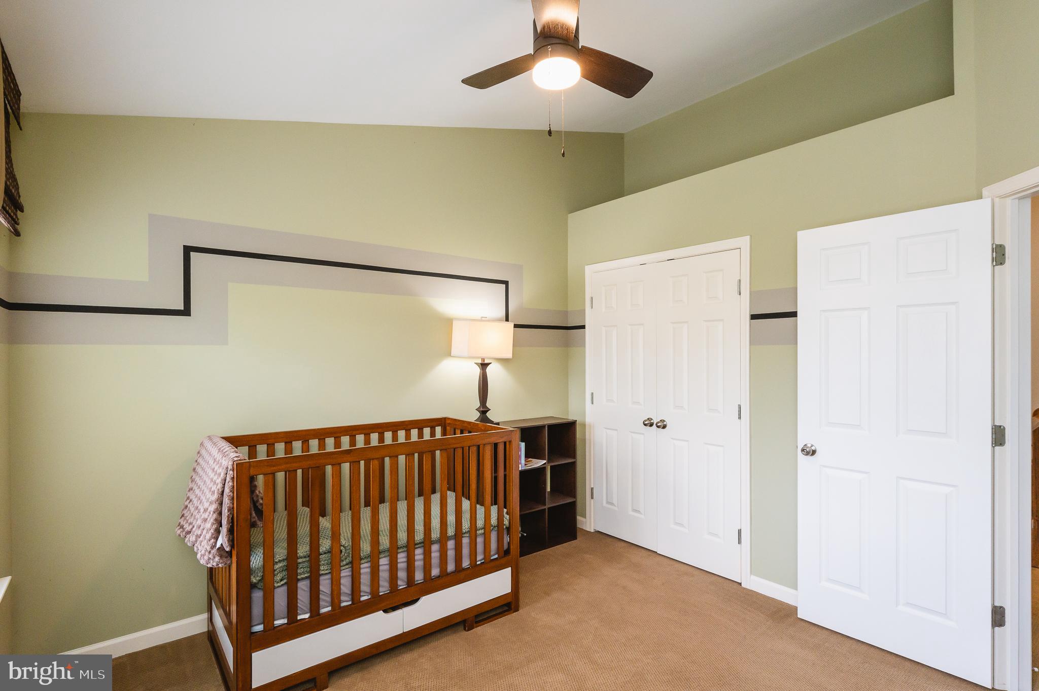 HOLLY WOODS - Residential