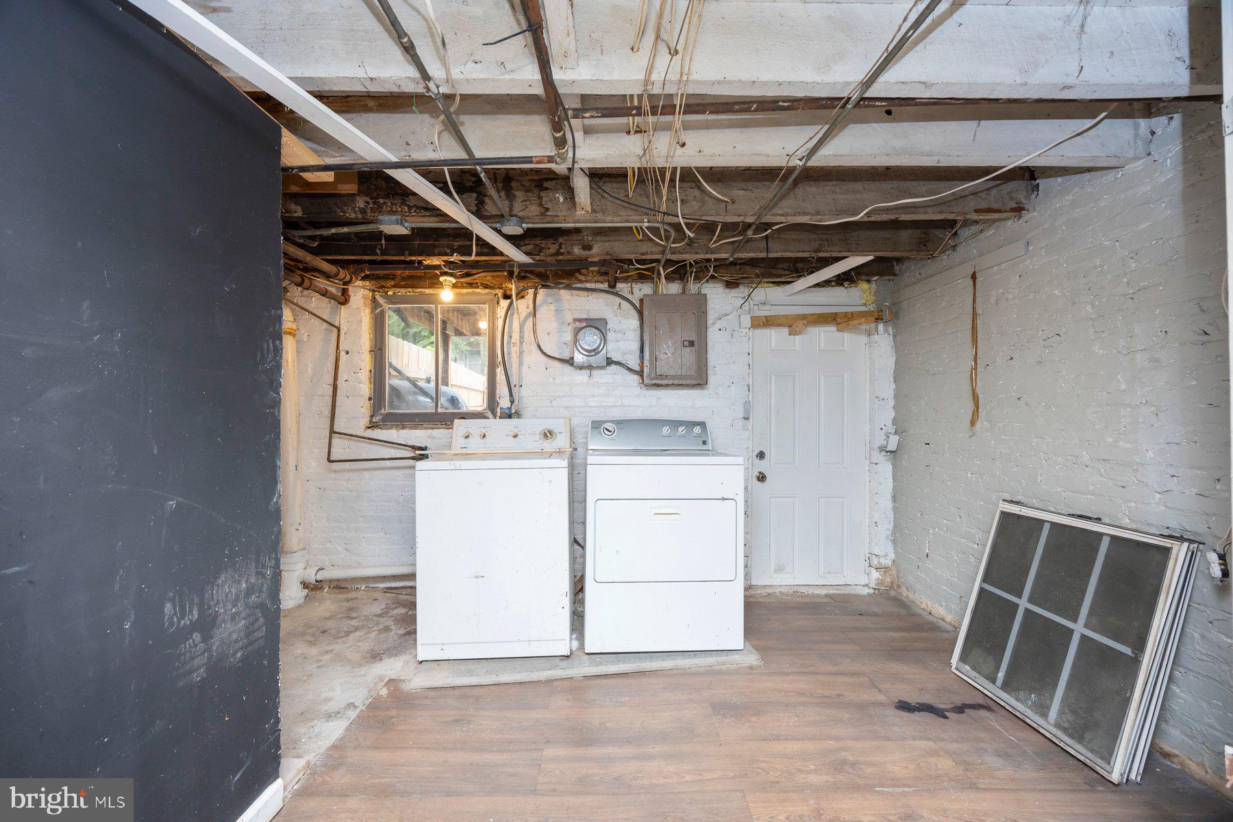 CHARLES VILLAGE - Residential