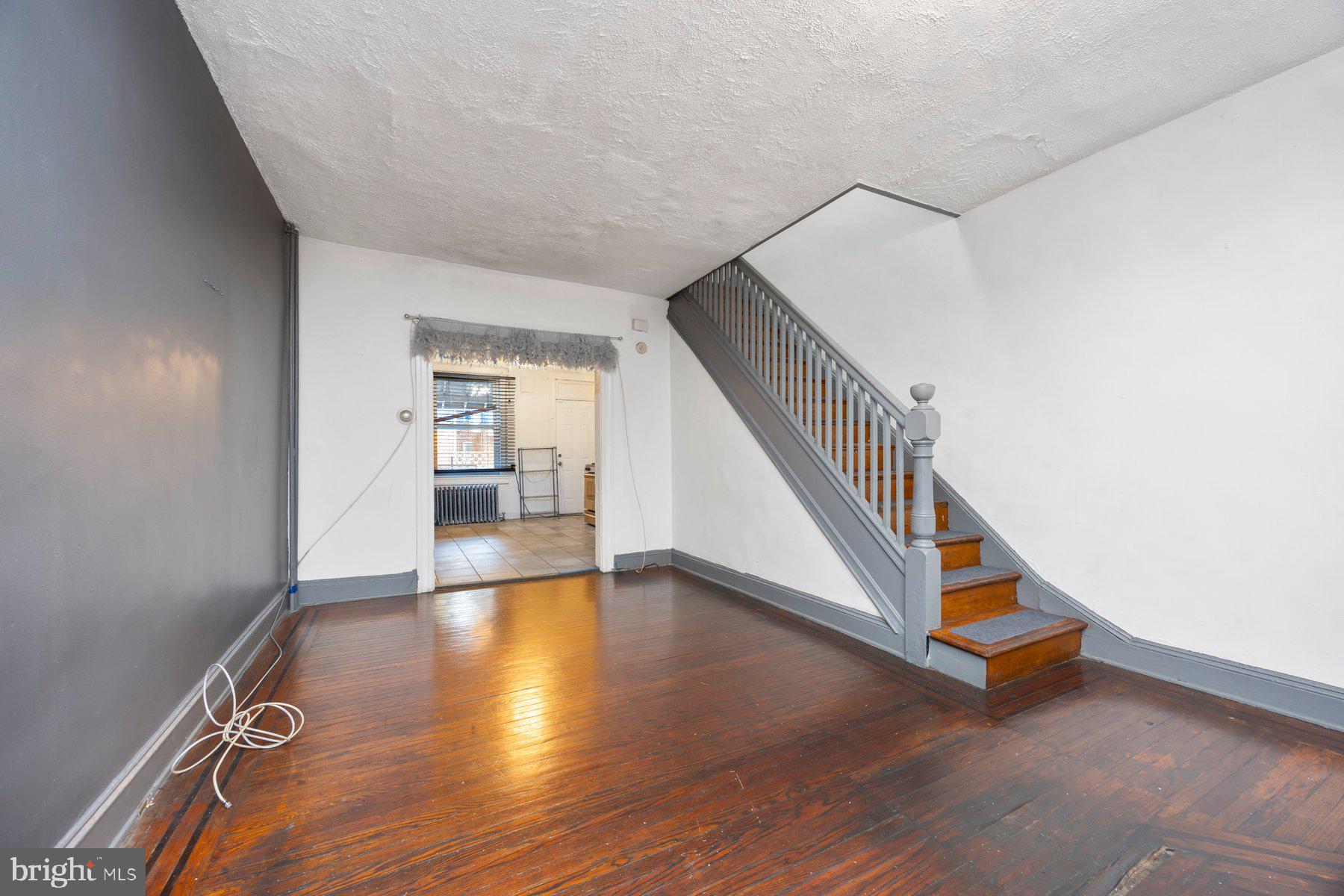 CHARLES VILLAGE - Residential