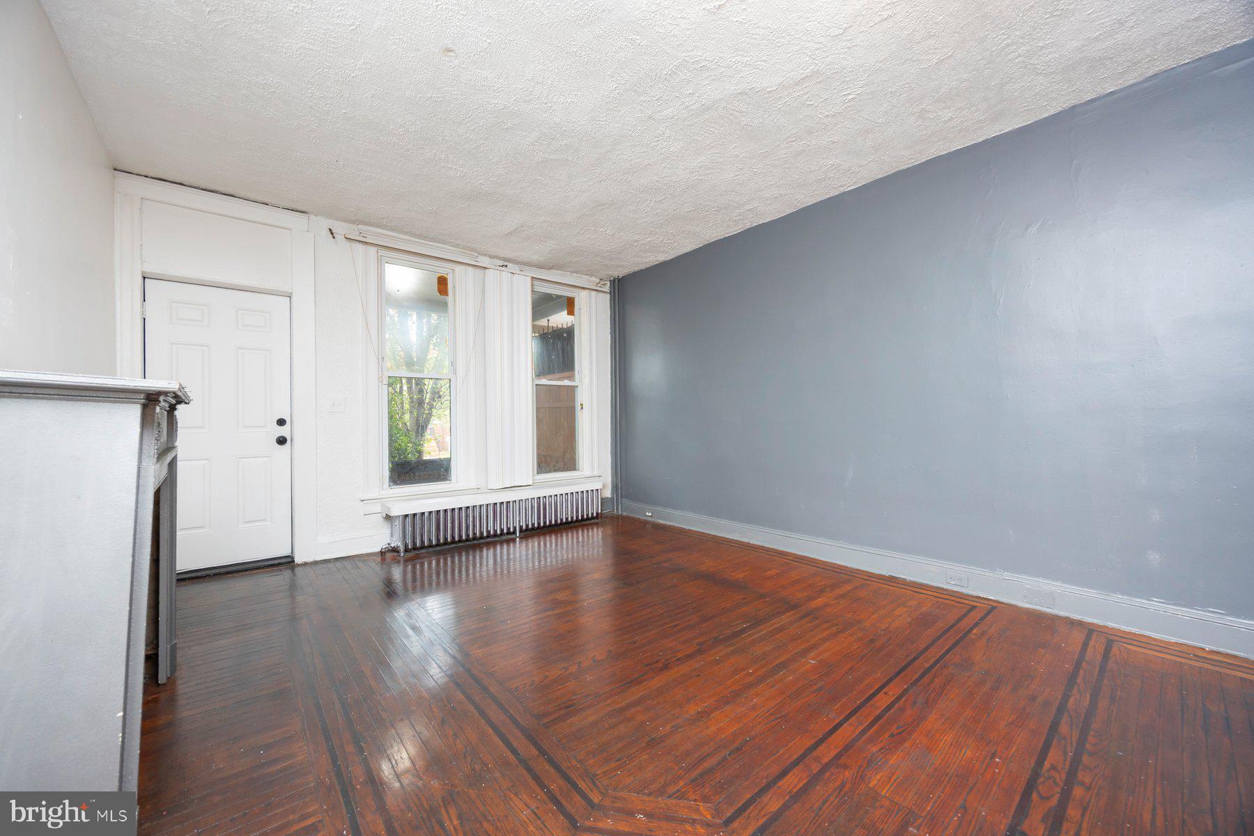 CHARLES VILLAGE - Residential