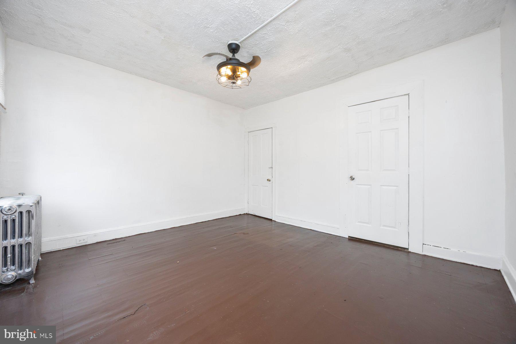 CHARLES VILLAGE - Residential