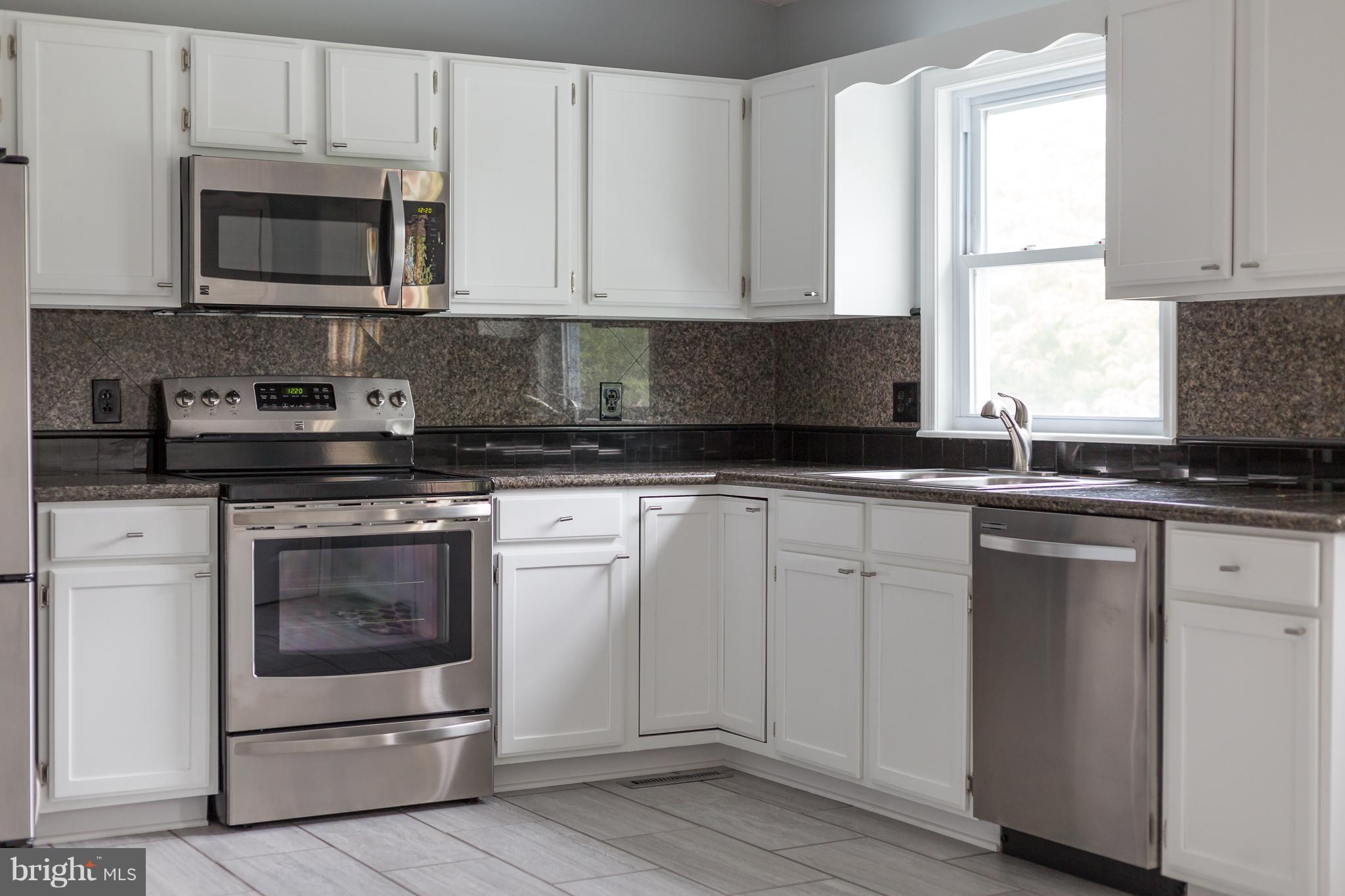 MEADOWBROOKE - Residential