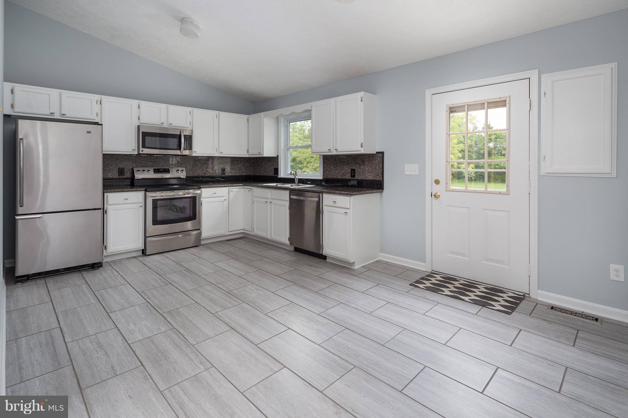 MEADOWBROOKE - Residential