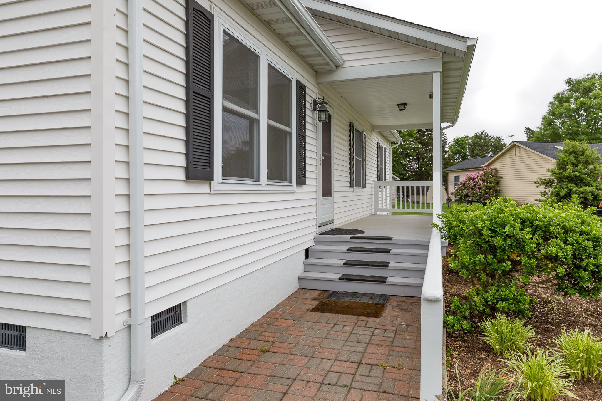 MEADOWBROOKE - Residential