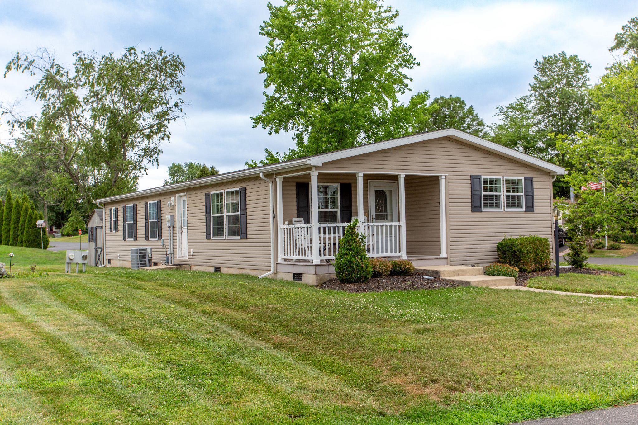 776 FERNWOOD COVE