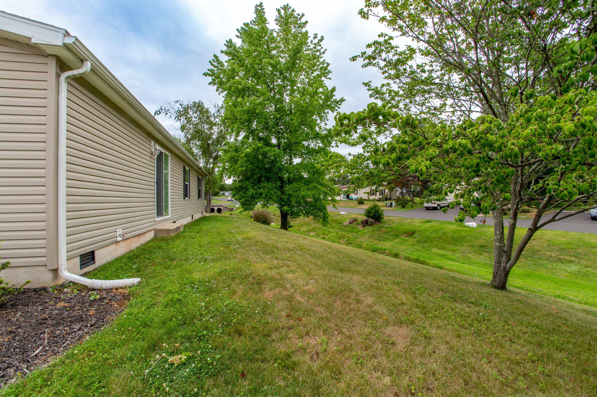 776 FERNWOOD COVE