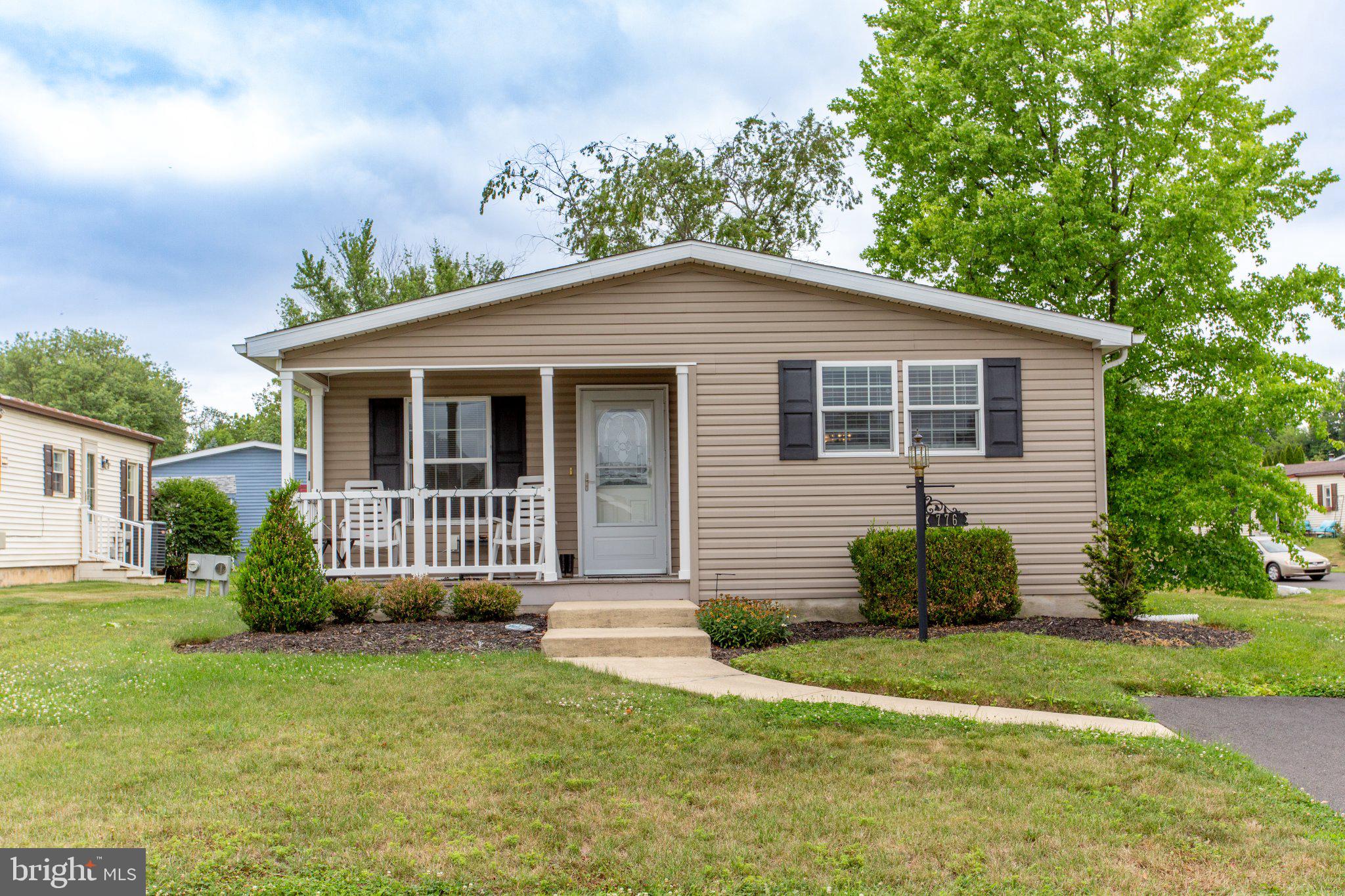 776 FERNWOOD COVE