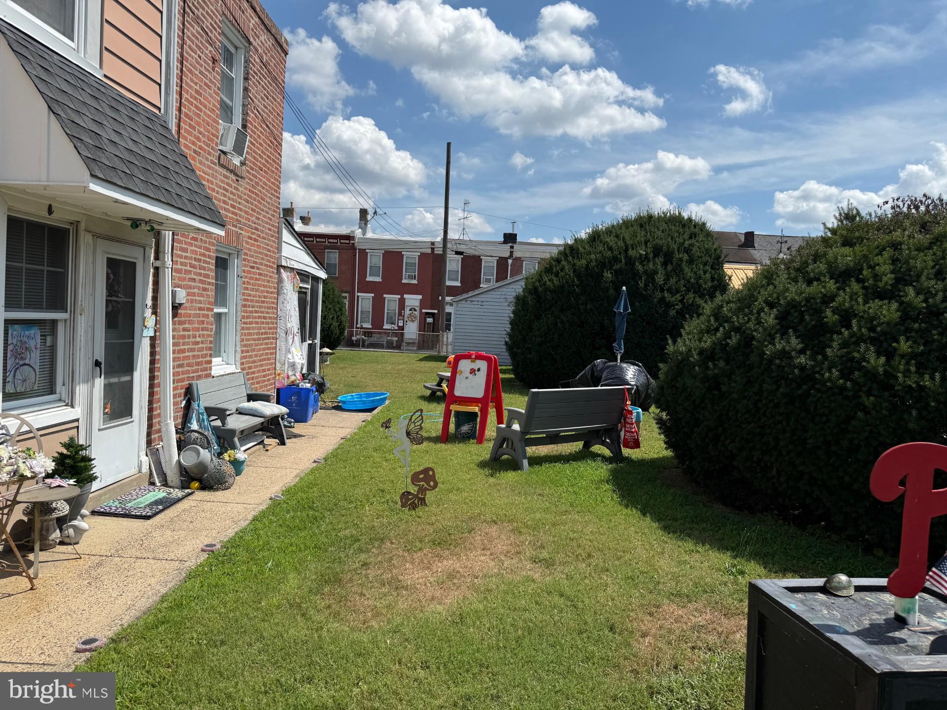 BRIDESBURG - Residential Income