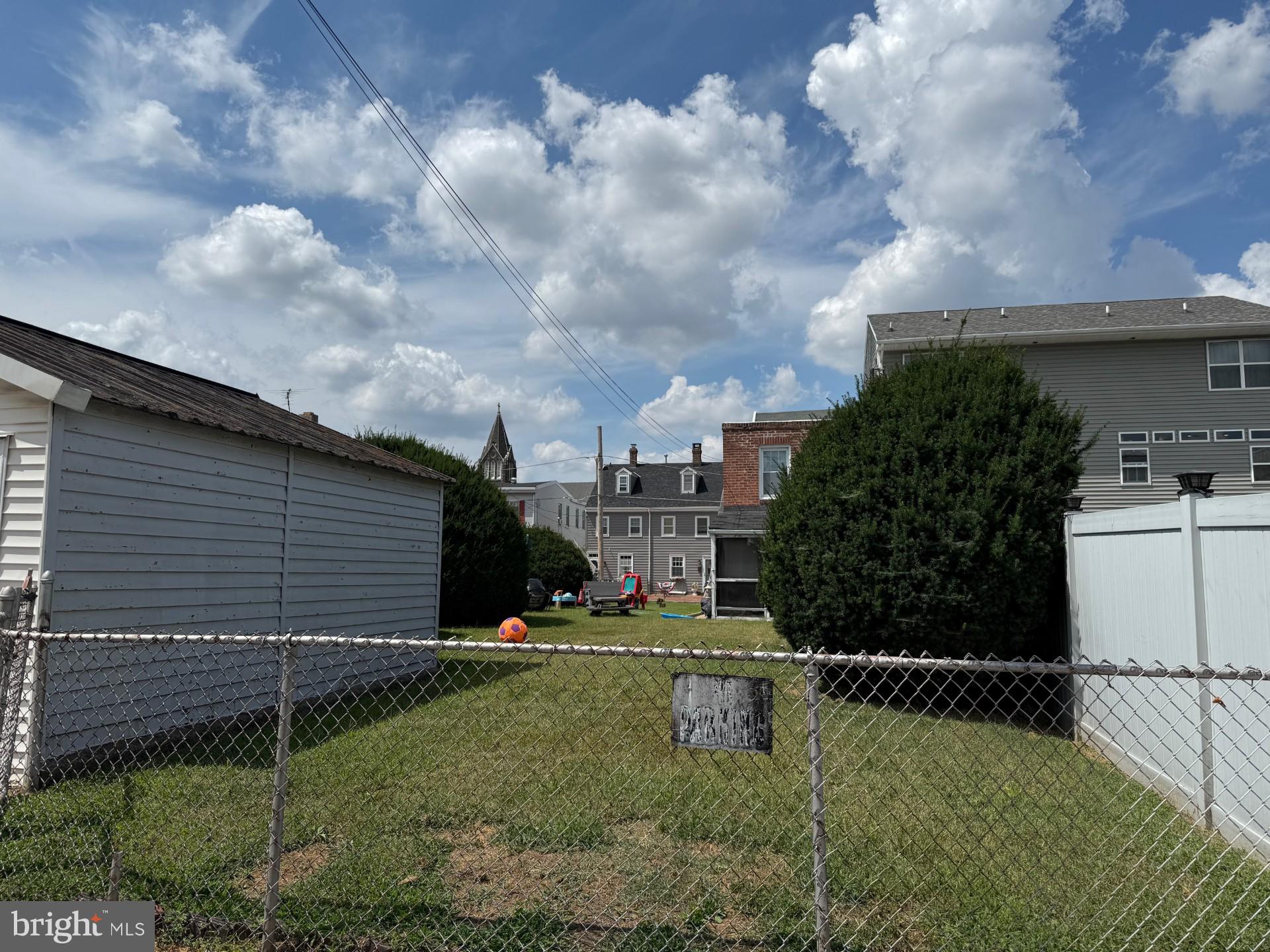 BRIDESBURG - Residential Income