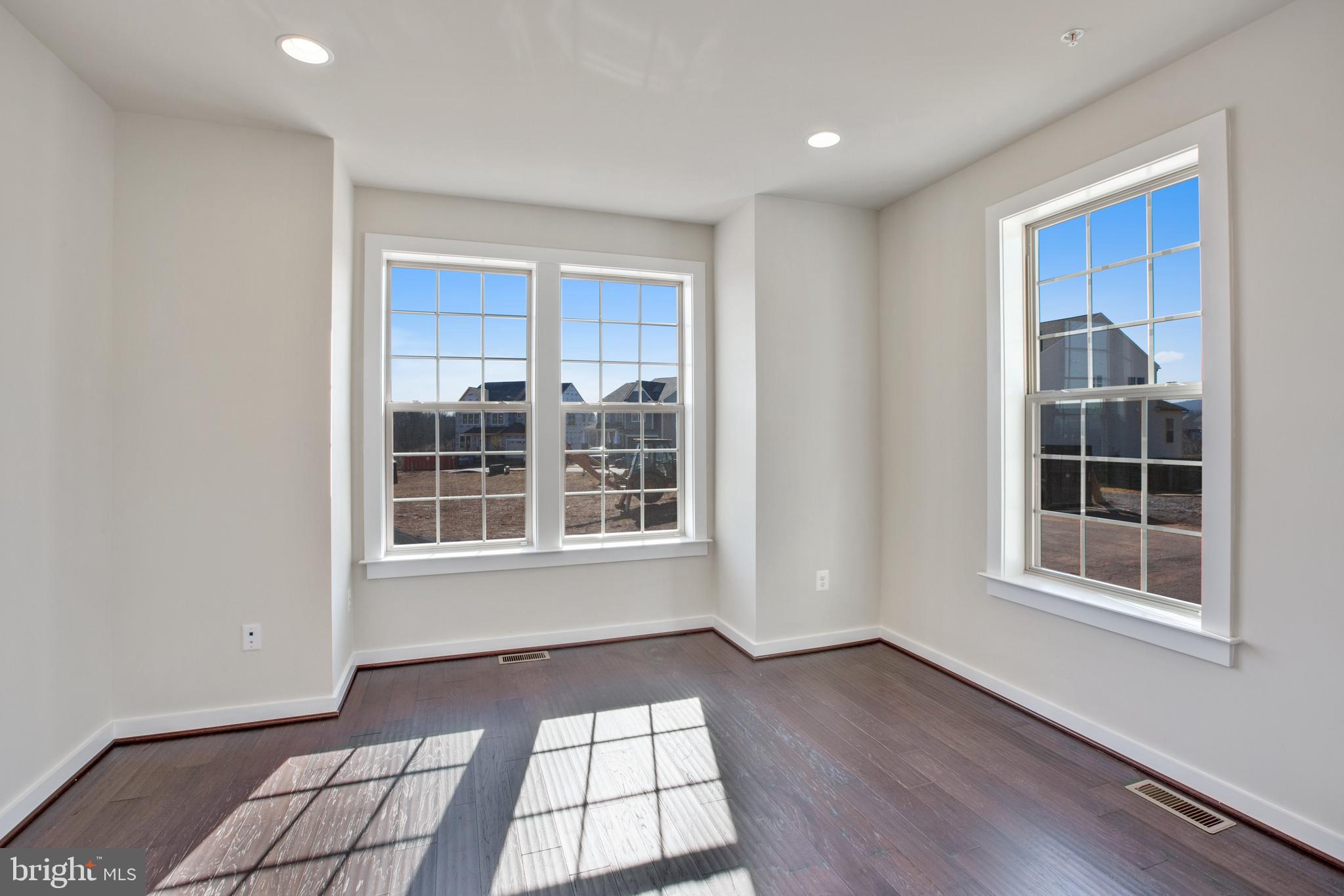 HUNTFIELD - Residential
