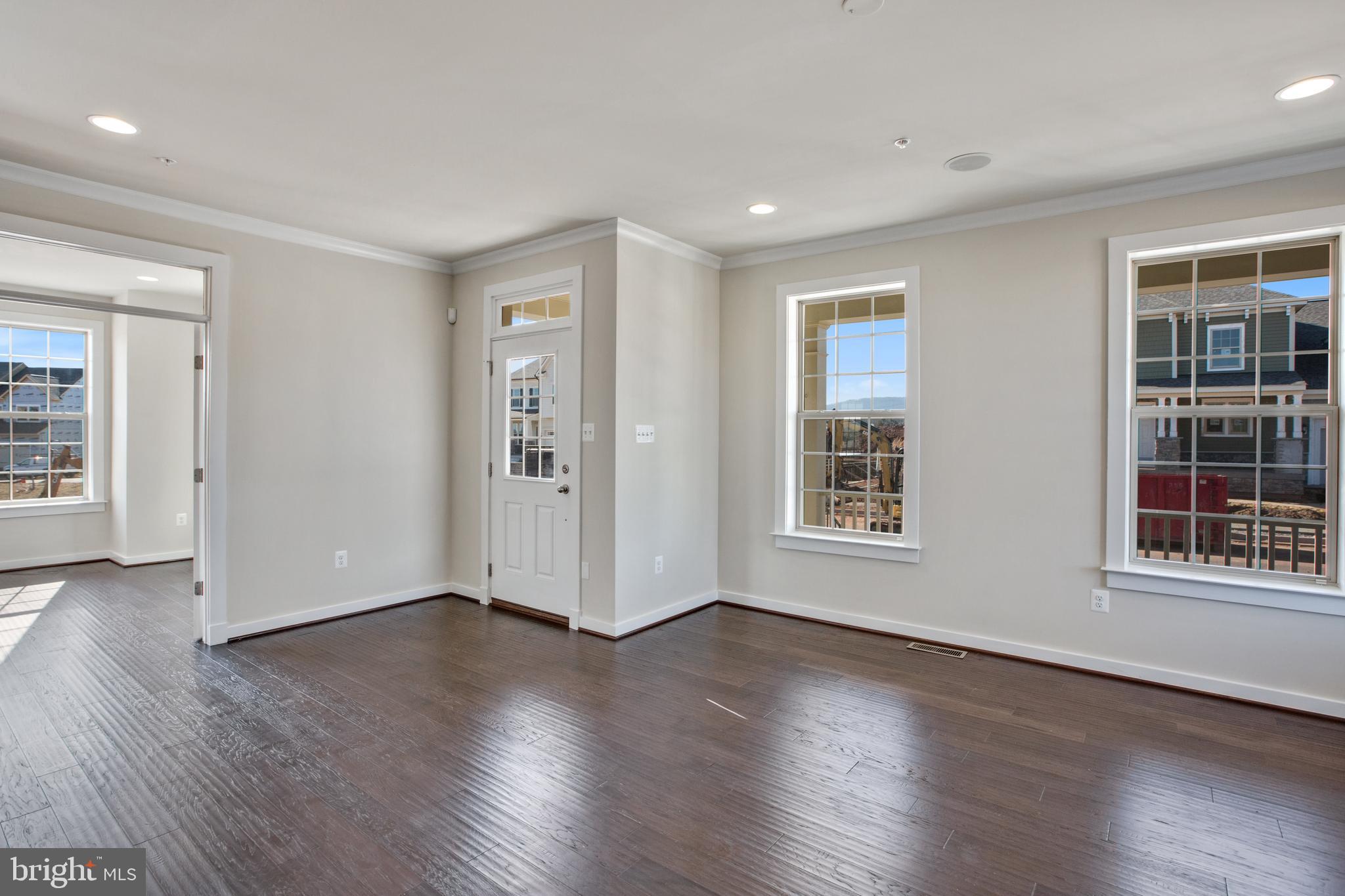 HUNTFIELD - Residential