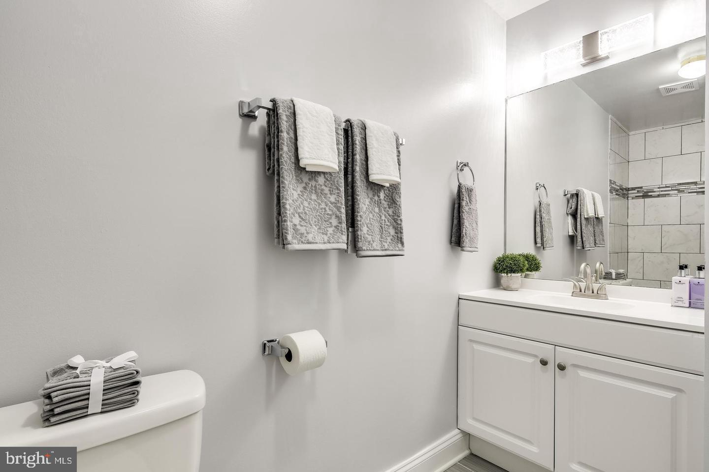 WOODLAND VILLAGE - Residential Lease