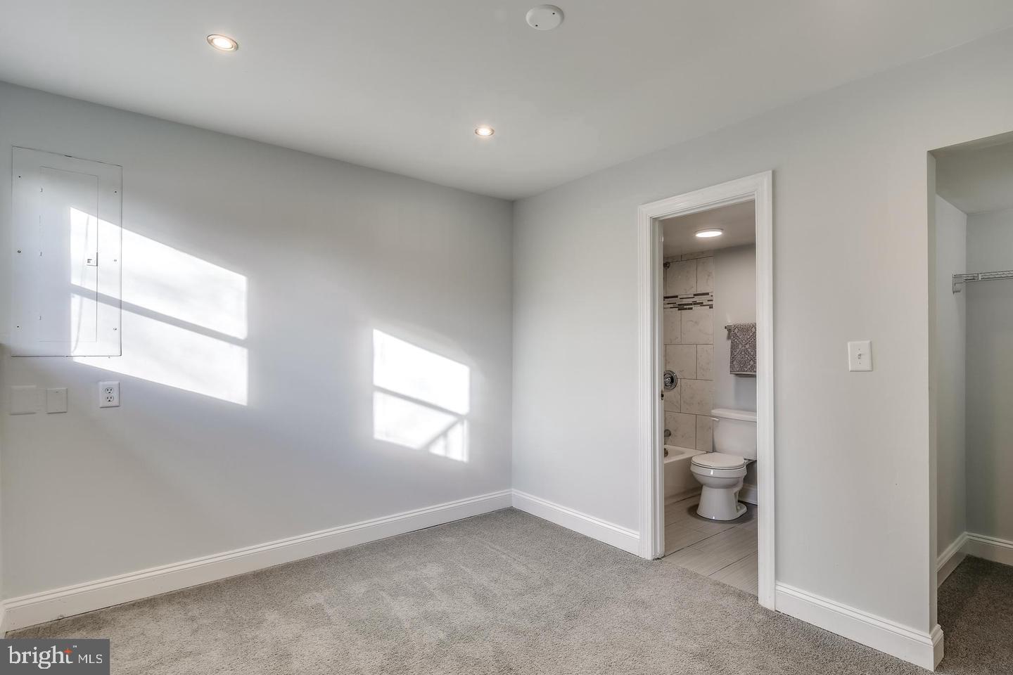 WOODLAND VILLAGE - Residential Lease