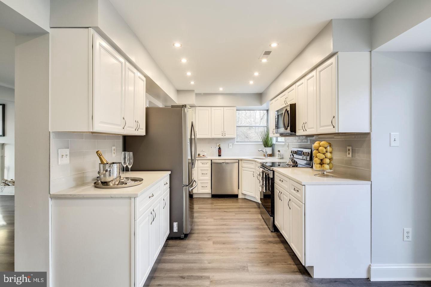 WOODLAND VILLAGE - Residential Lease