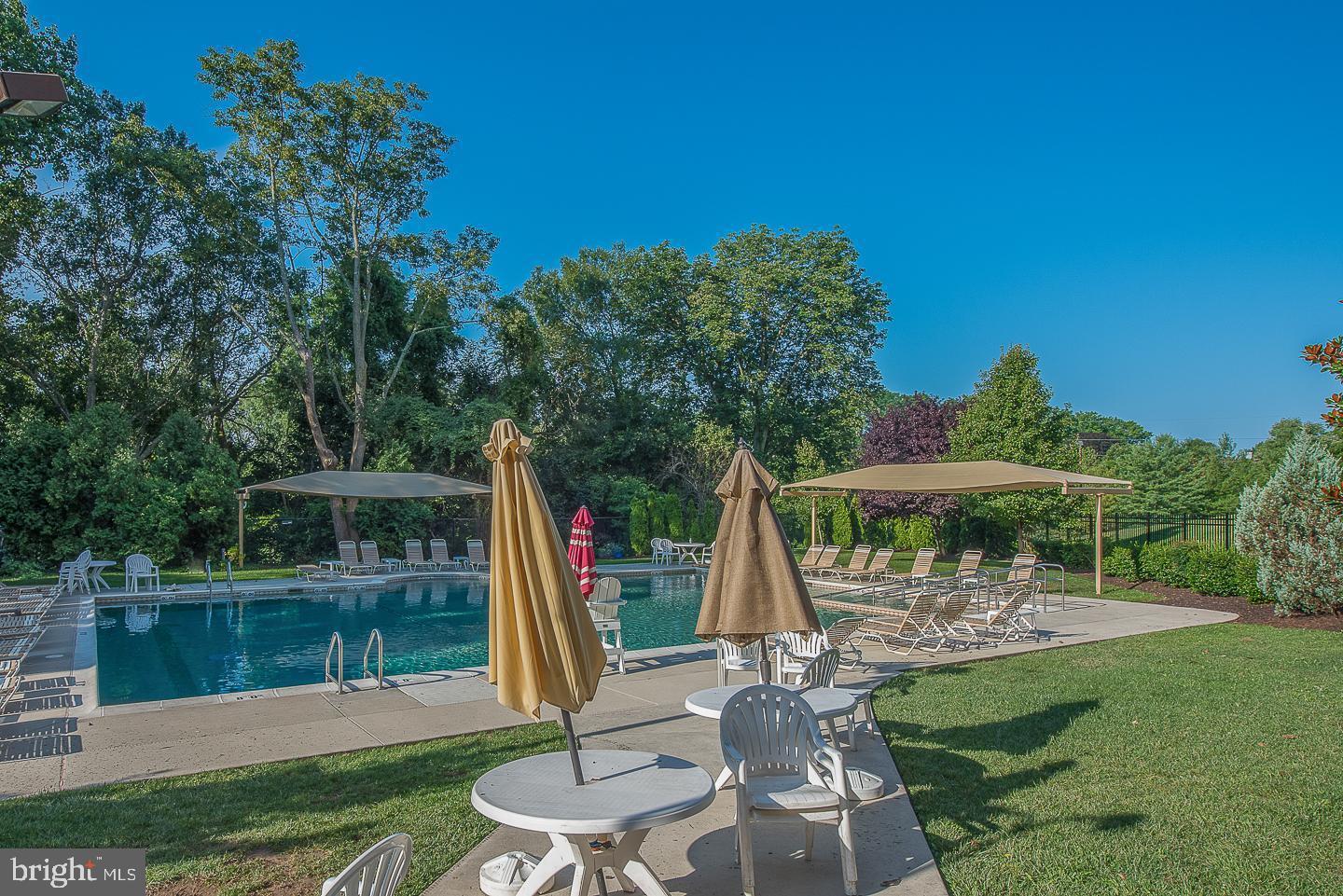 RADNOR HOUSE - Residential