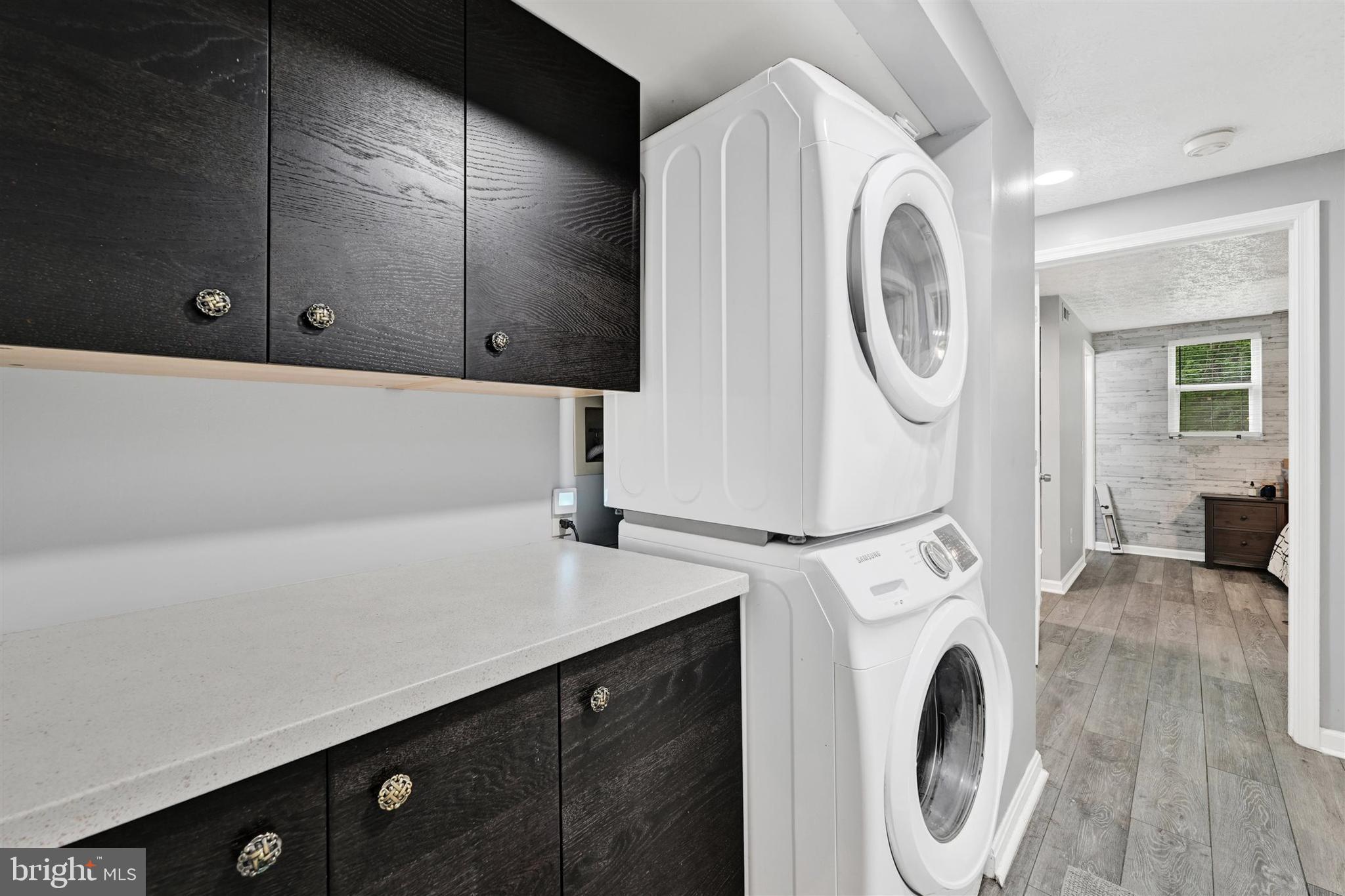 LONG COVE CONDOMINIUMS - Residential