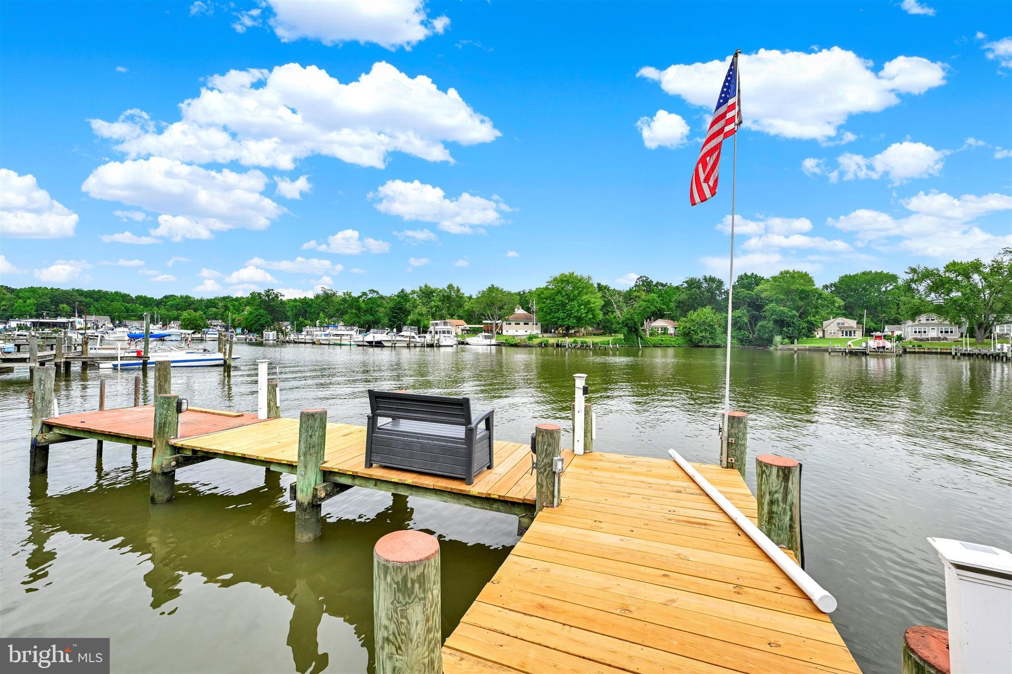 LONG COVE CONDOMINIUMS - Residential