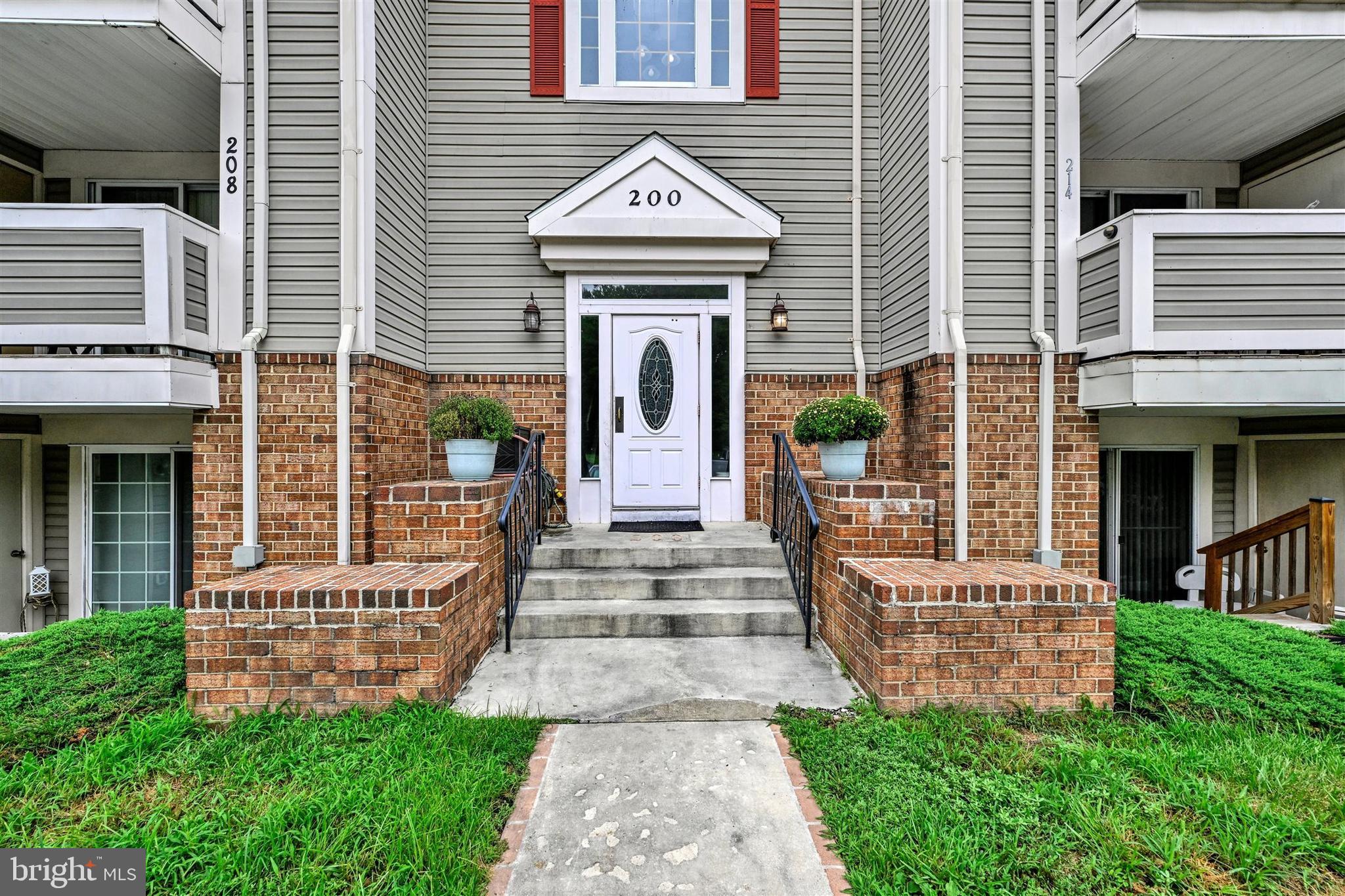 LONG COVE CONDOMINIUMS - Residential