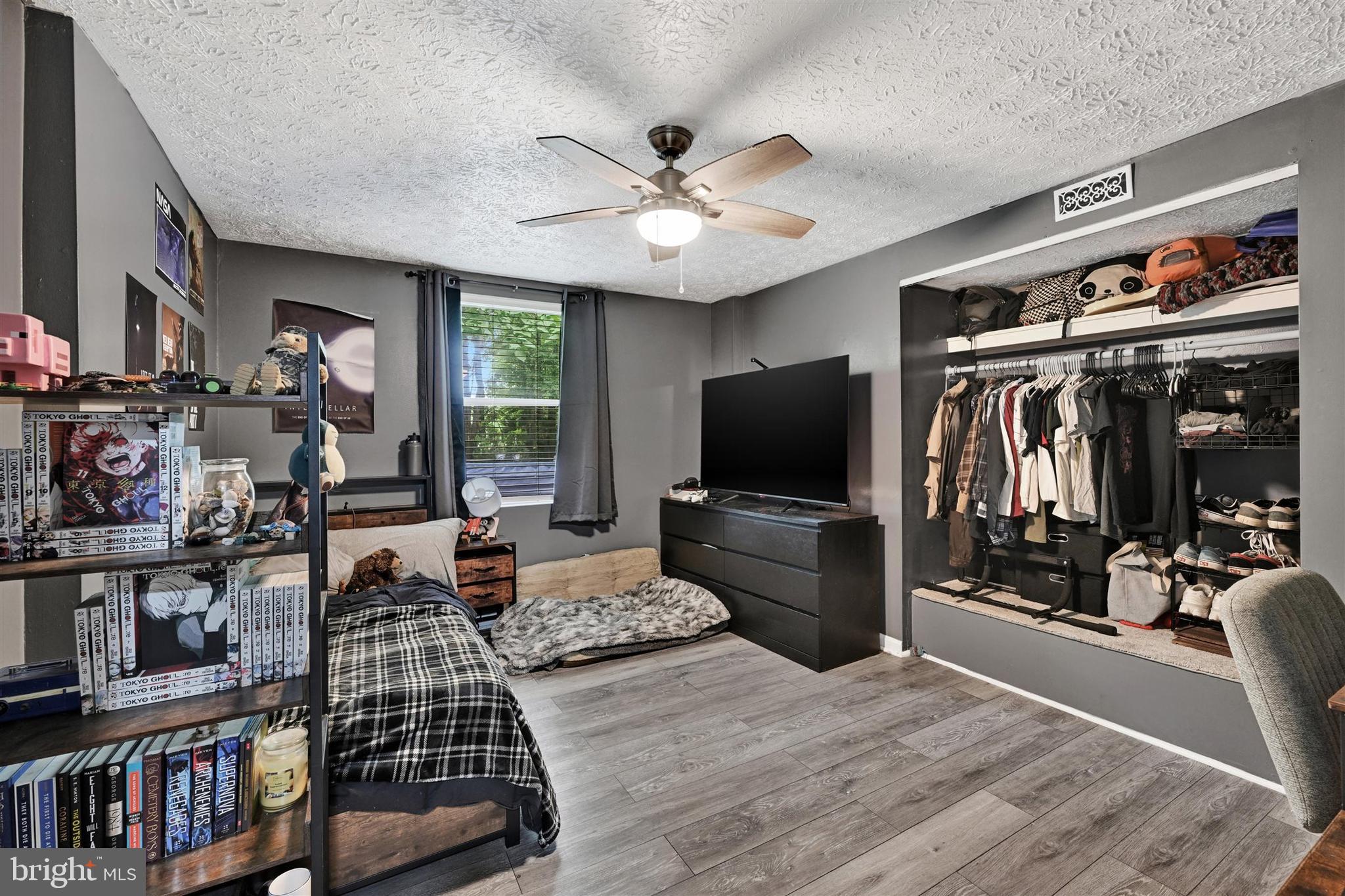 LONG COVE CONDOMINIUMS - Residential