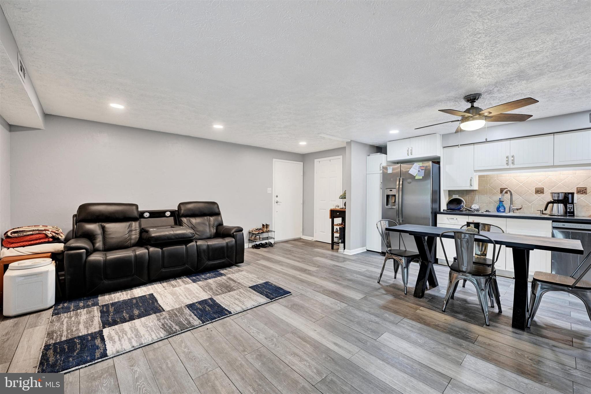 LONG COVE CONDOMINIUMS - Residential