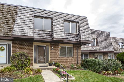 382 W DEER PARK 8-D GAITHERSBURG MD 20877