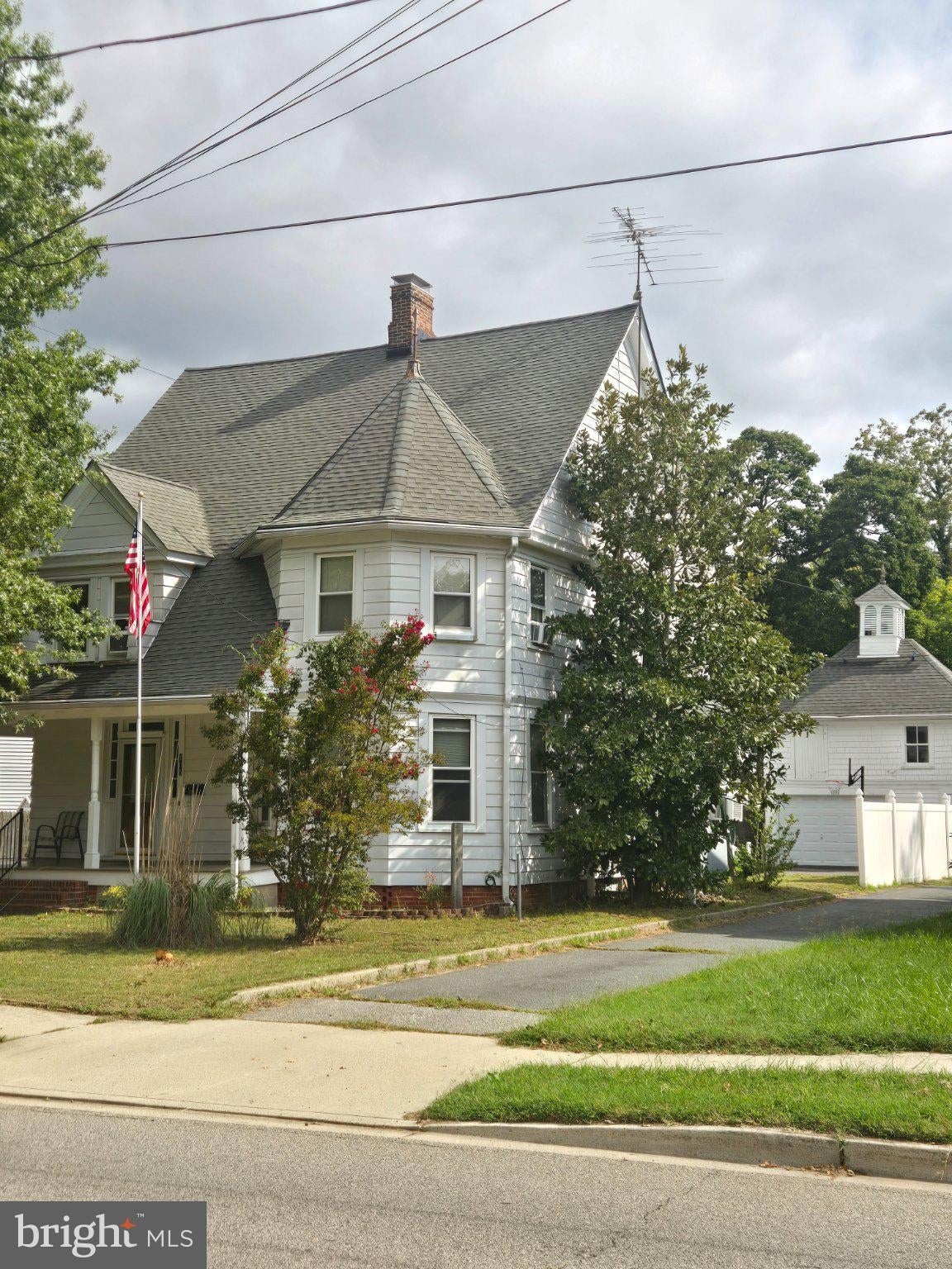 105 S 5TH AVENUE