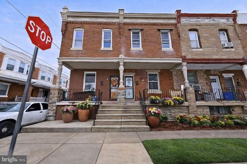 Townhouse For Sale - 5943 Summer St St<br/> PHILADELPHIA, PA 19139