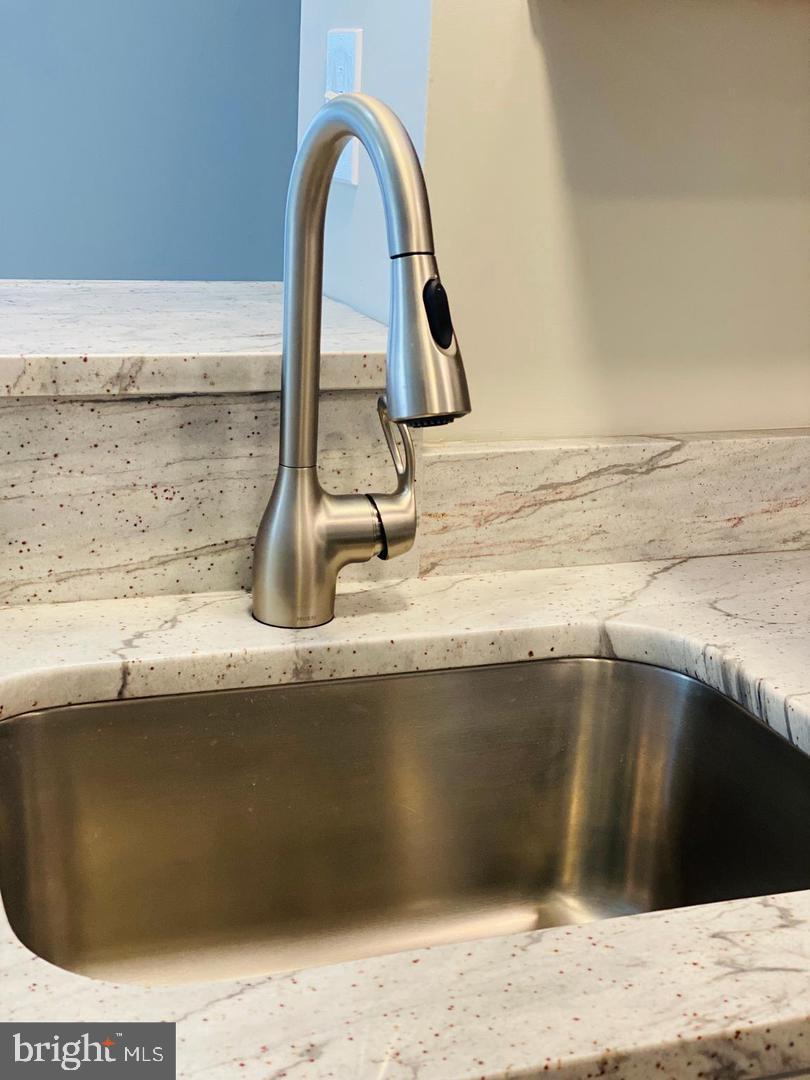 THE VISTAS - Residential